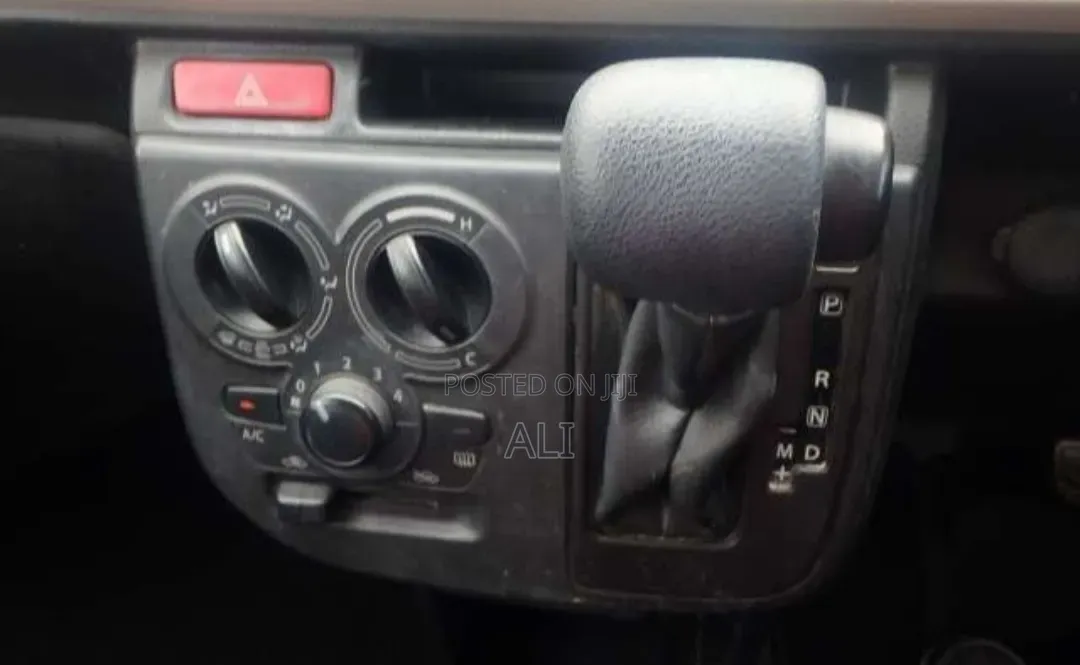 Suzuki Alto 2019 Beige
