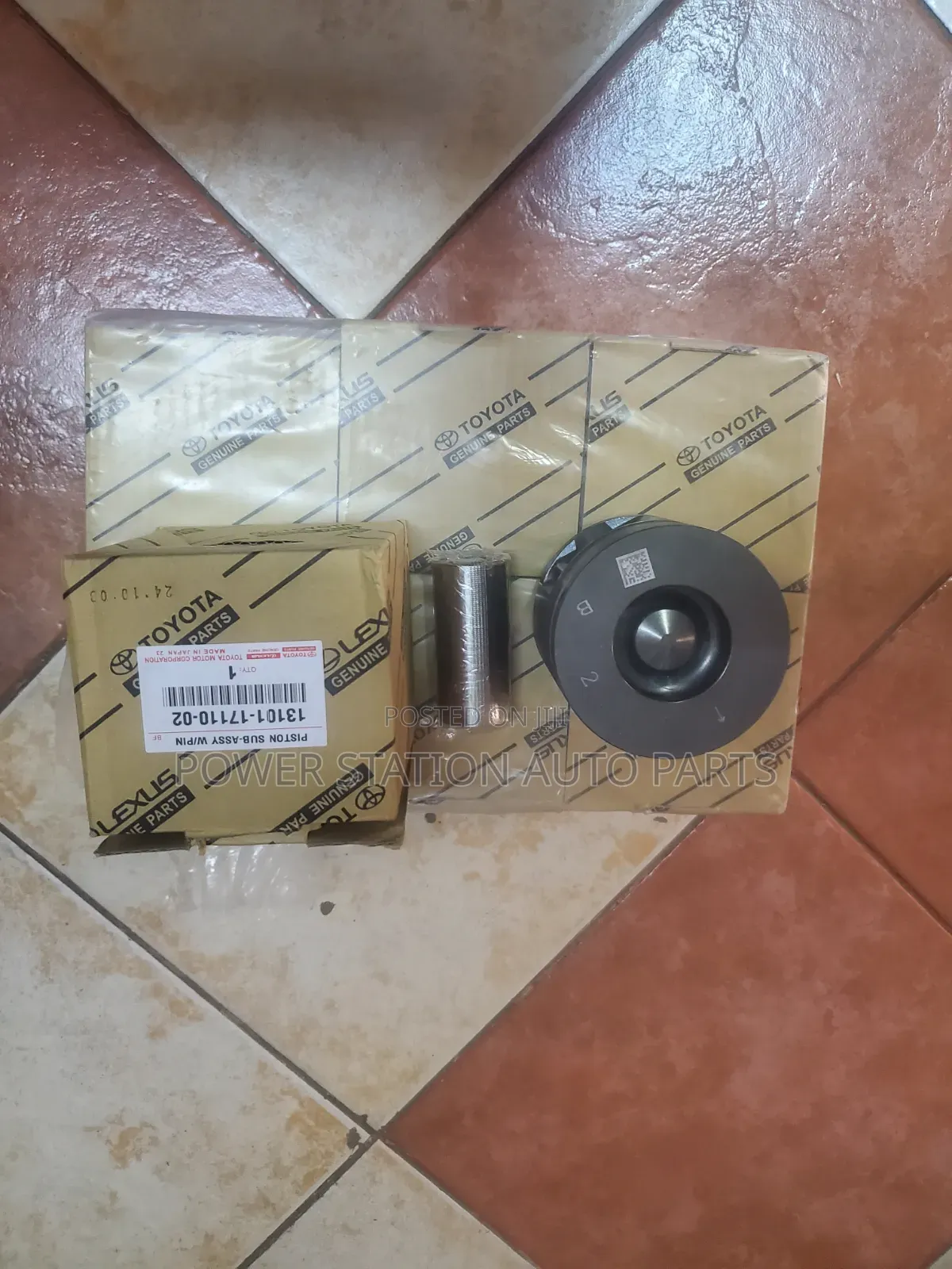 Toyota Landcruiser 100 Series Engine Piston