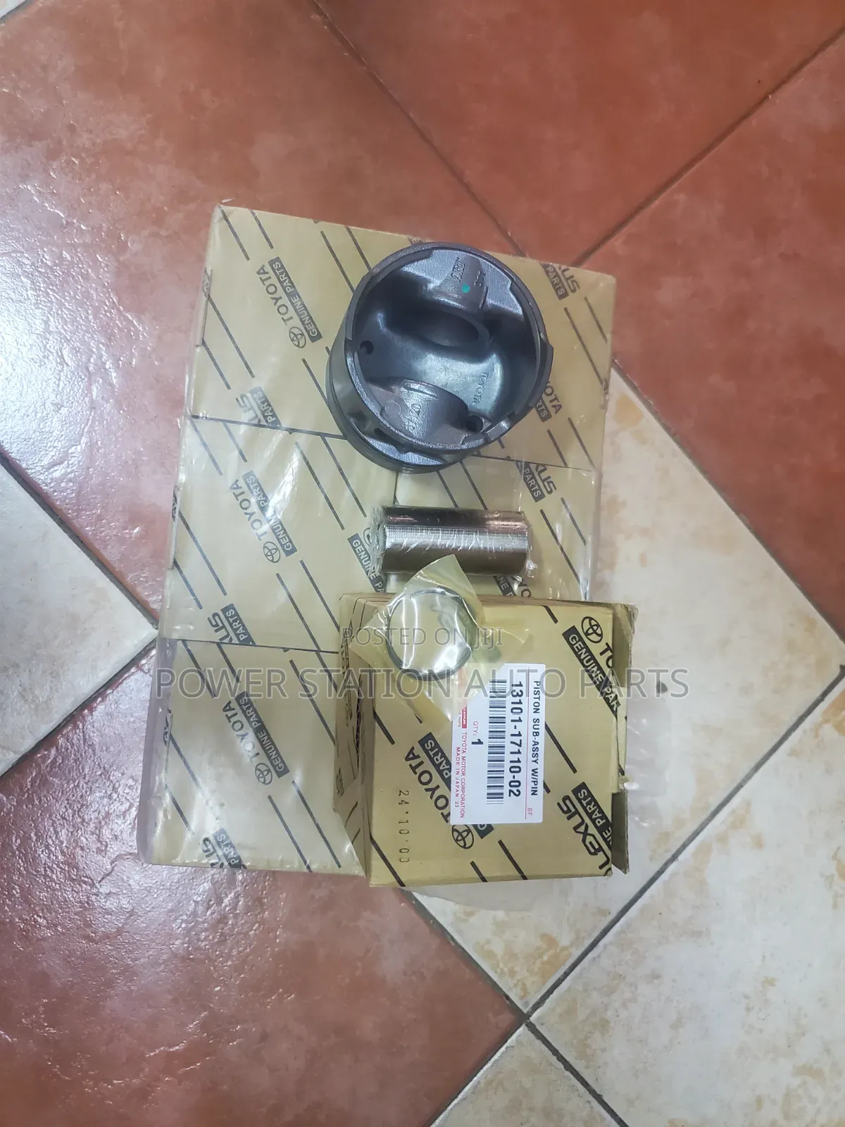 Toyota Landcruiser 100 Series Engine Piston