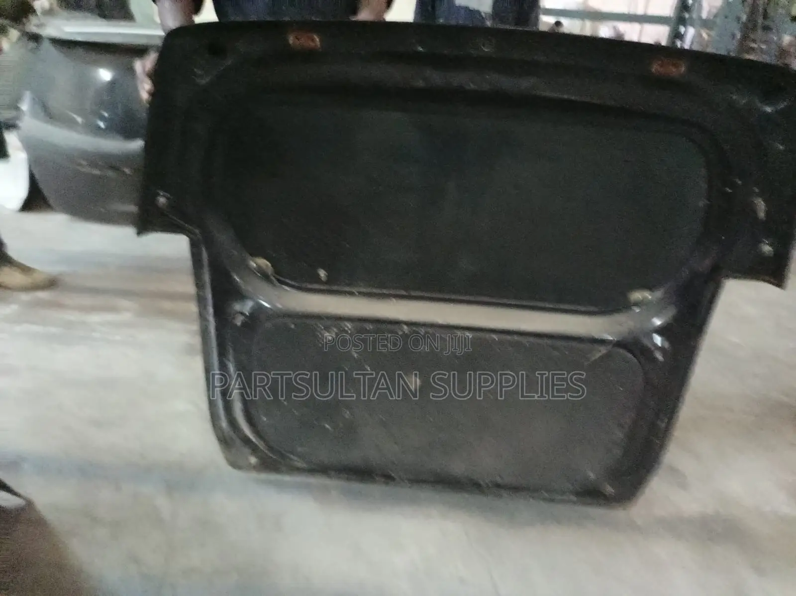 Tailgate Nissan X-Trail 2010