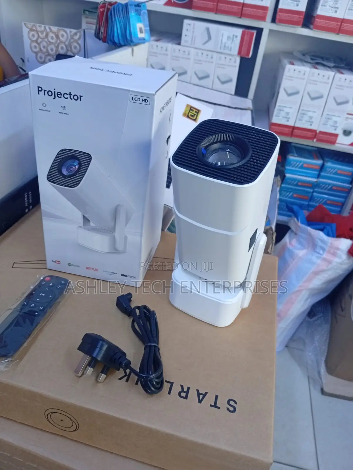 Professional F800 Android 13 Projector – Android Smart Projector