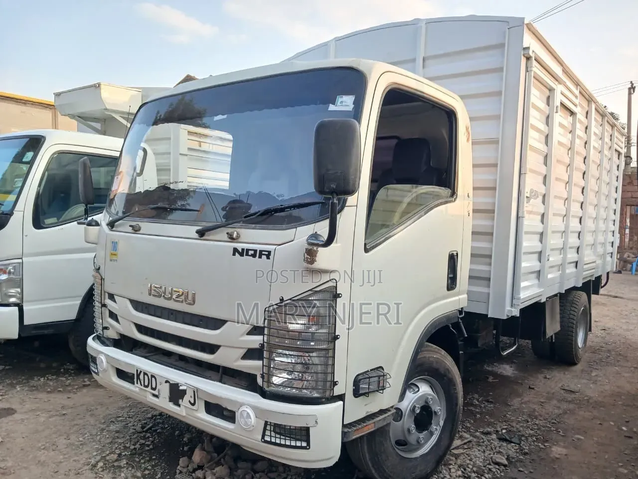 Isuzu NQR Truck,2021 Closed Body Truck