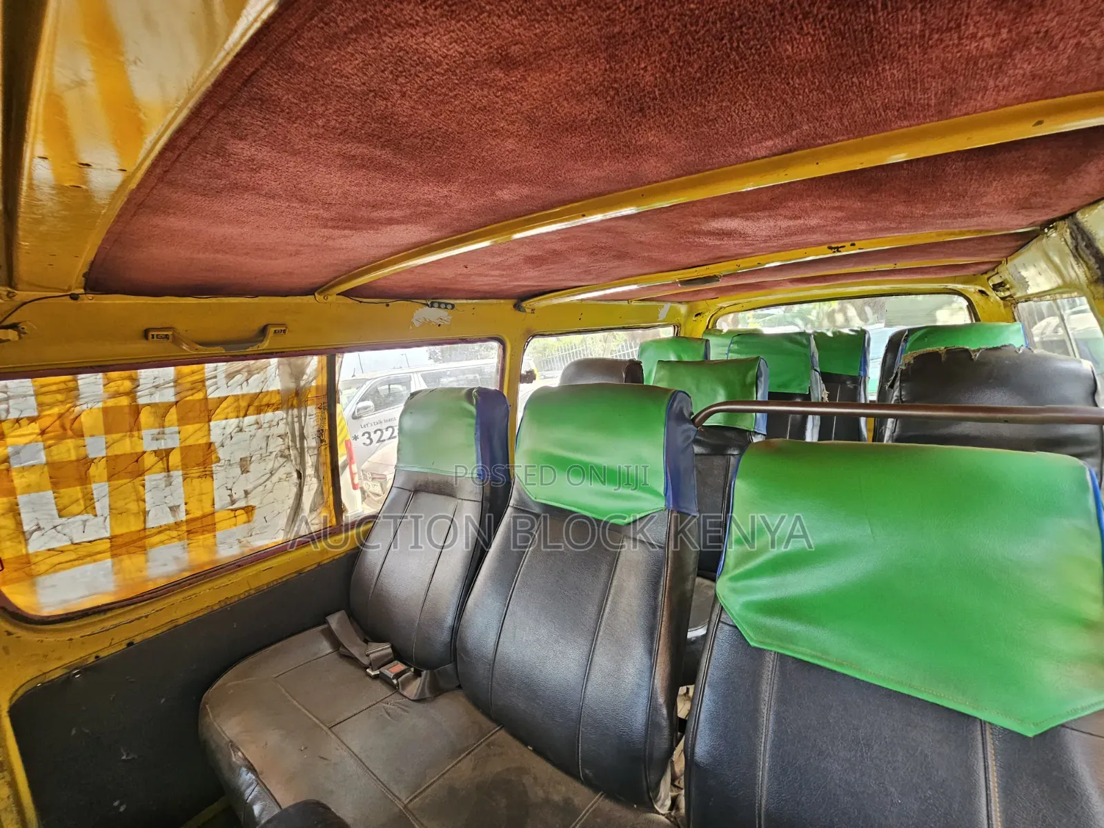Toyota HiAce 1999 Yellow