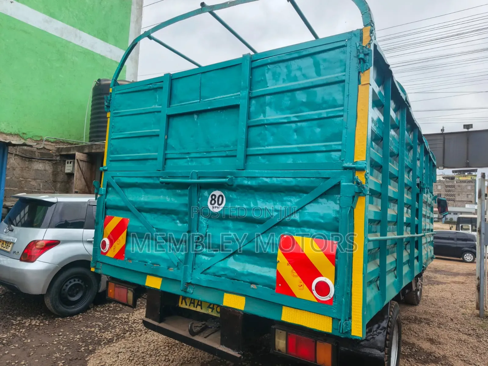 Isuzu Truck
