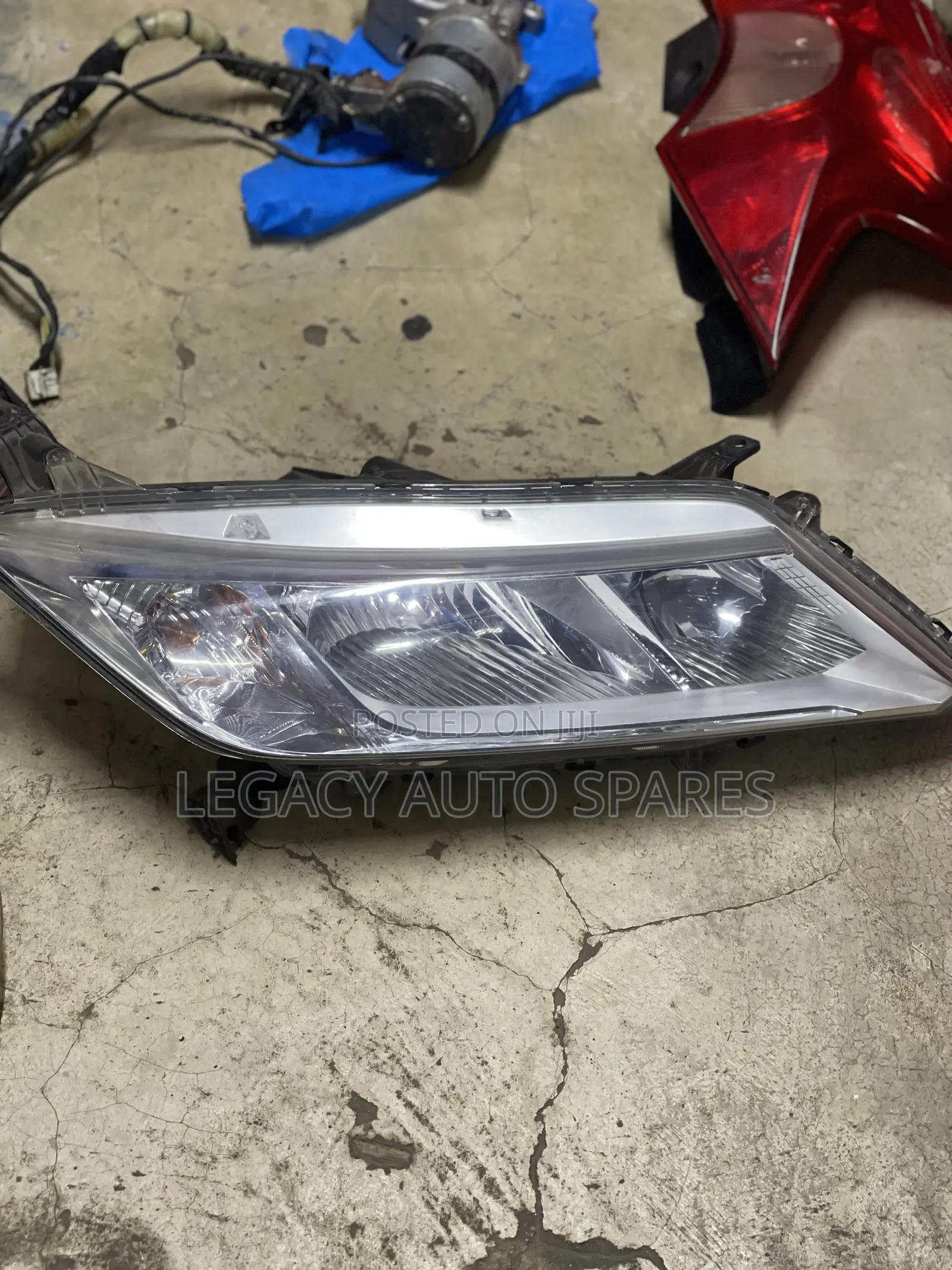 Honda Grace Headlight