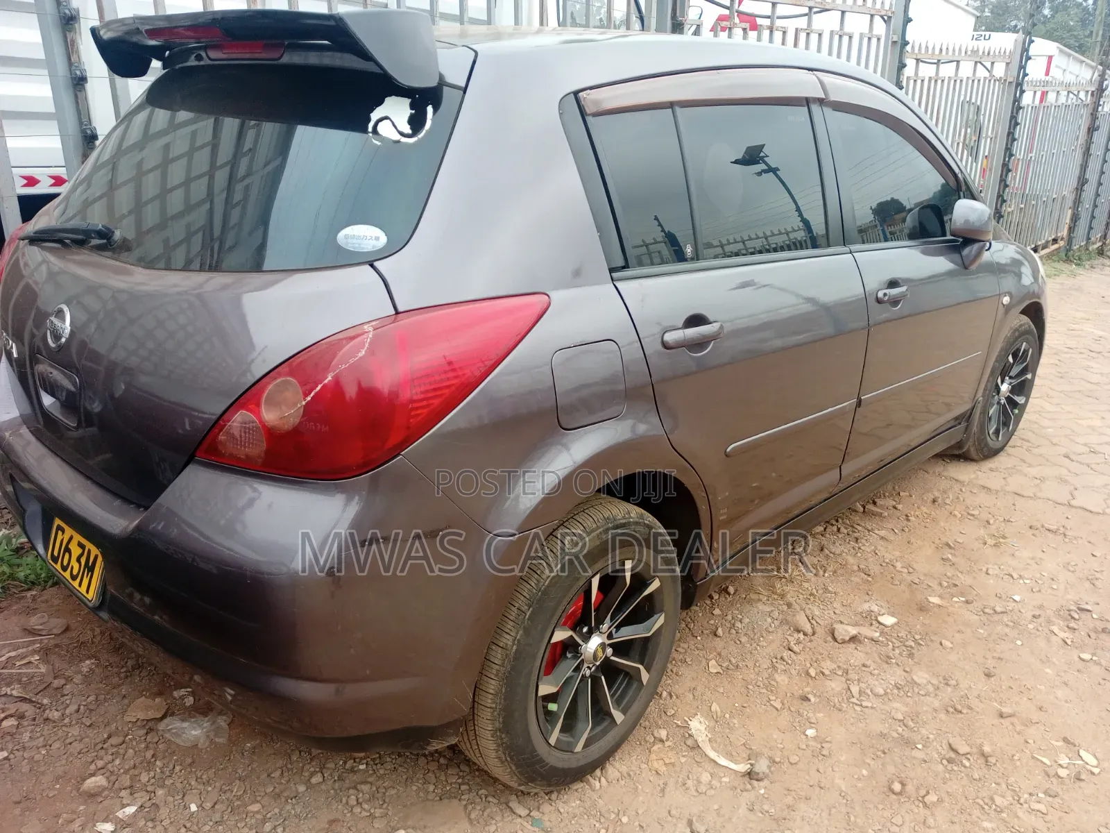 Nissan Tiida 2007 Gray