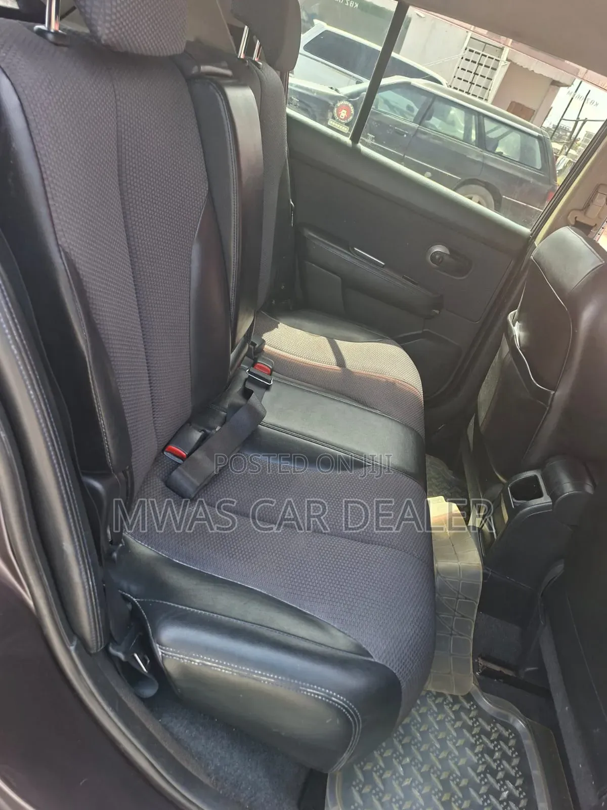 Nissan Tiida 2007 Gray