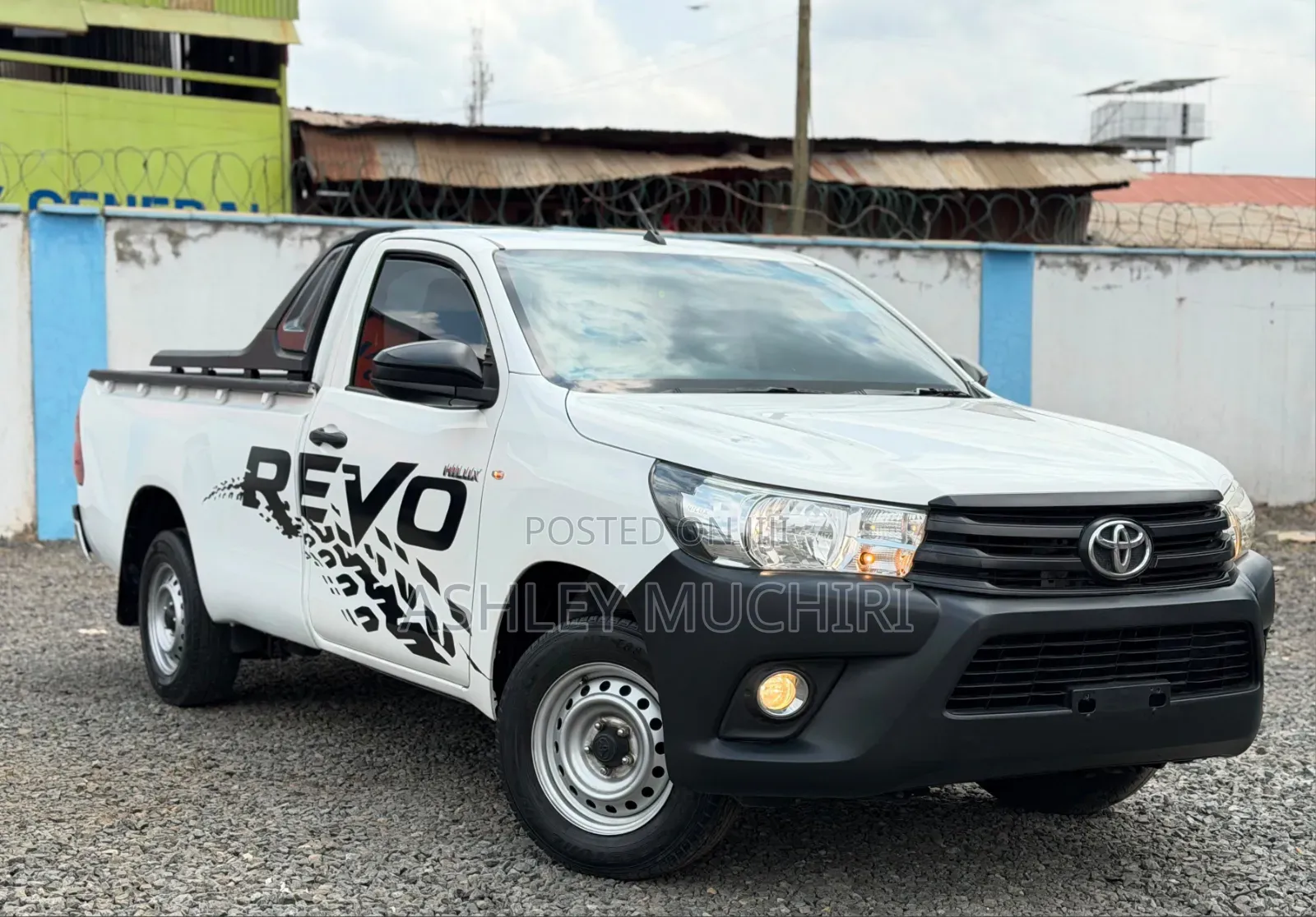 Toyota Hilux 2019 White