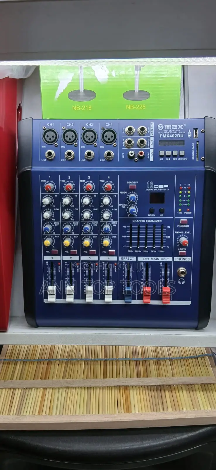 Max 4 Channel Powered Mixer