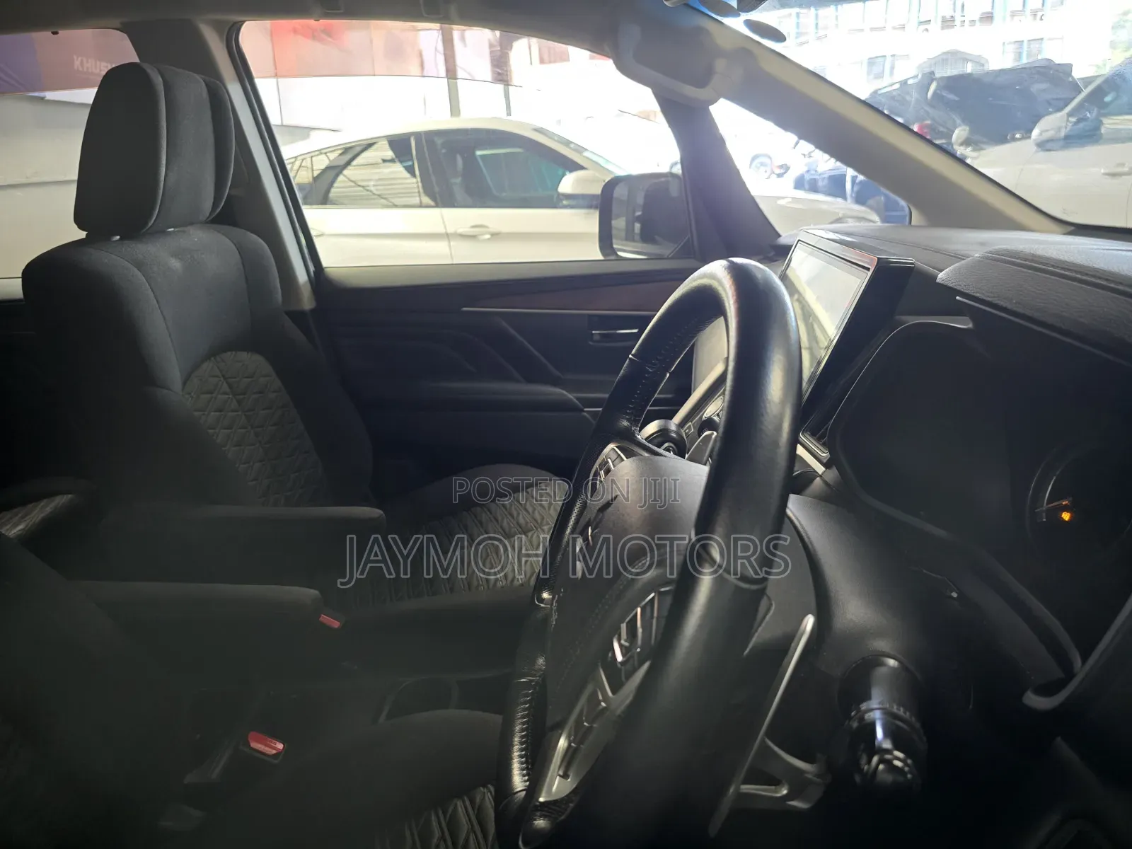 Mitsubishi Delica 2020 Silver