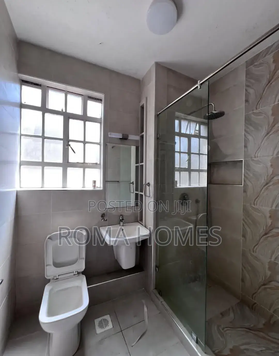 3bdrm Apartment in Ngong Rd, Dagoretti Corner for rent