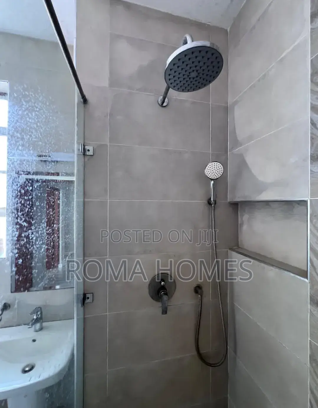 3bdrm Apartment in Ngong Rd, Dagoretti Corner for rent