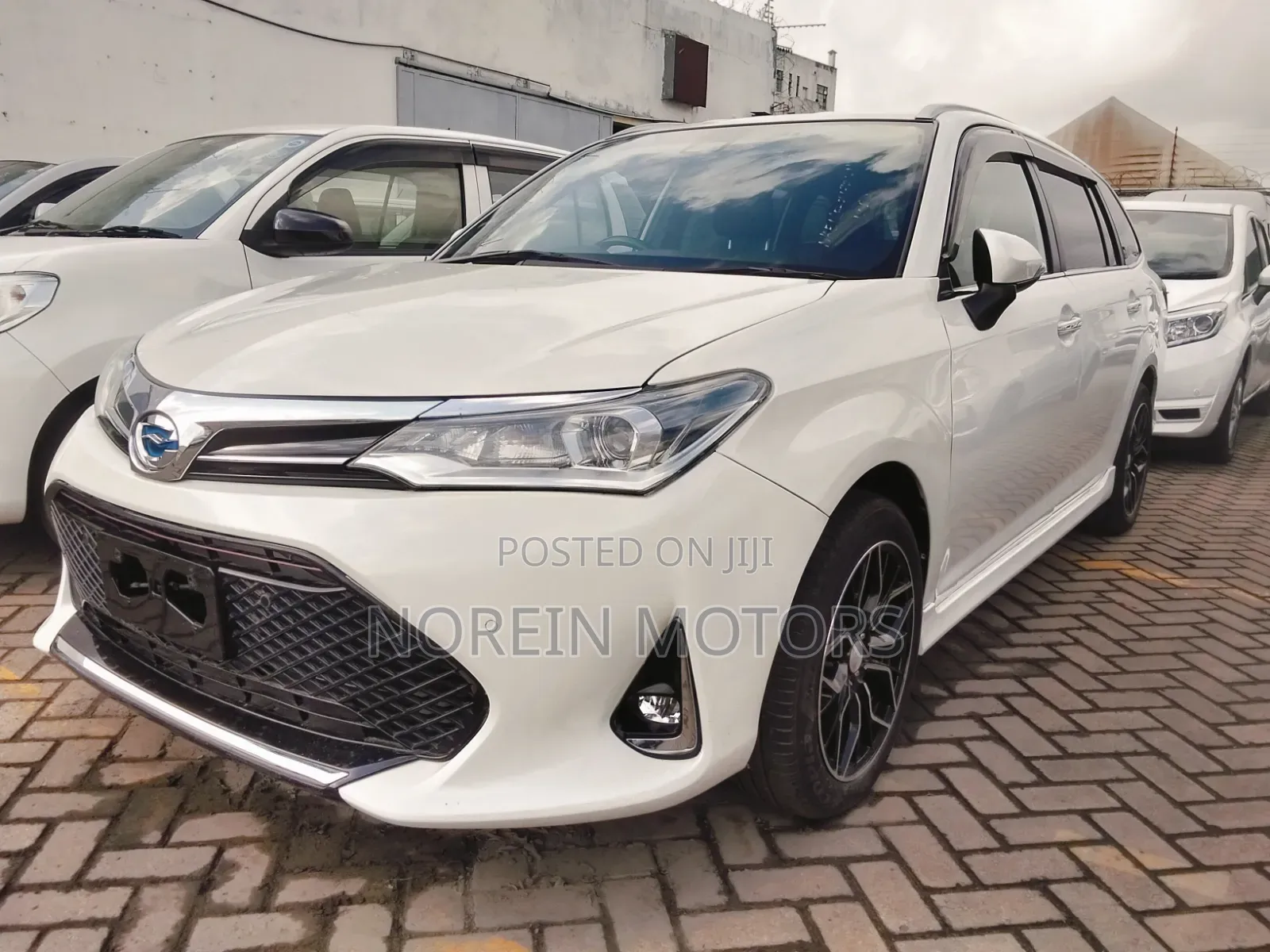 Toyota Corolla Fielder 2019 White