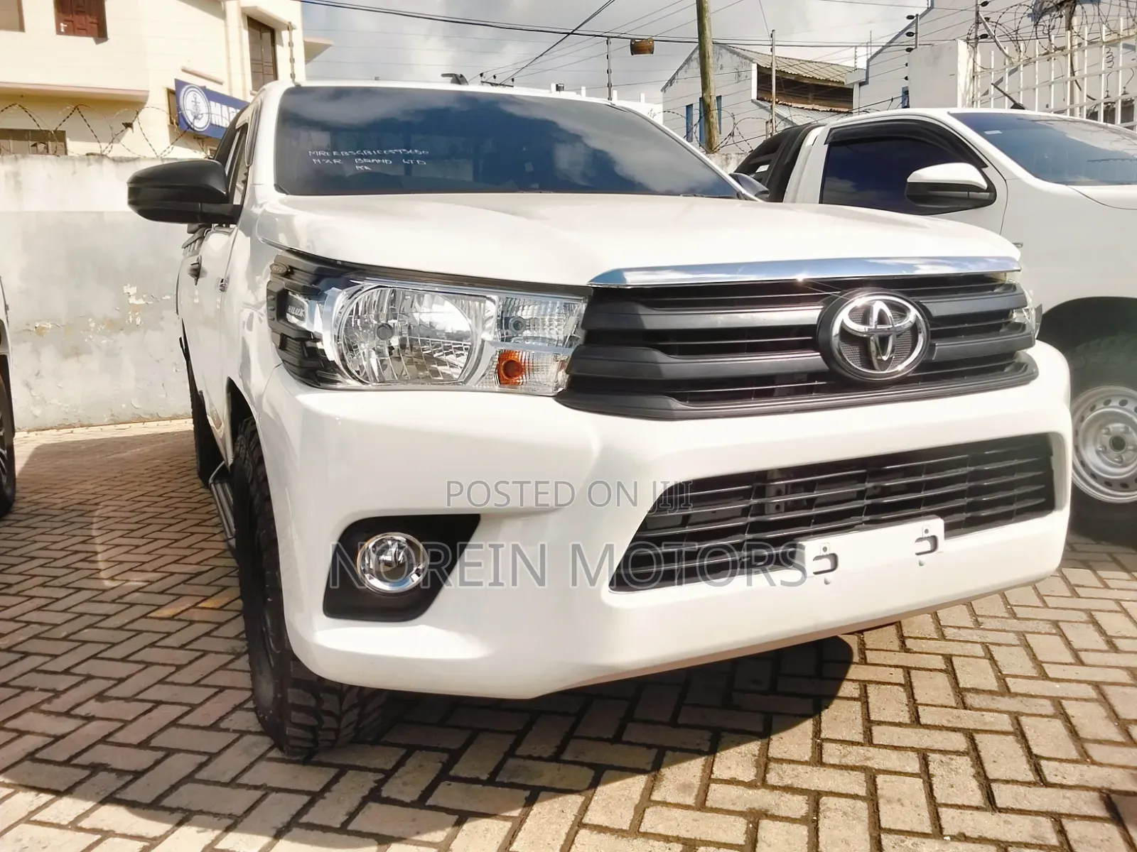 Toyota Hilux 2019 Off white