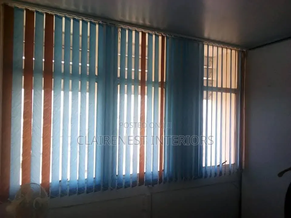 Contemporary and Clean Wide Length Office Window Blinds