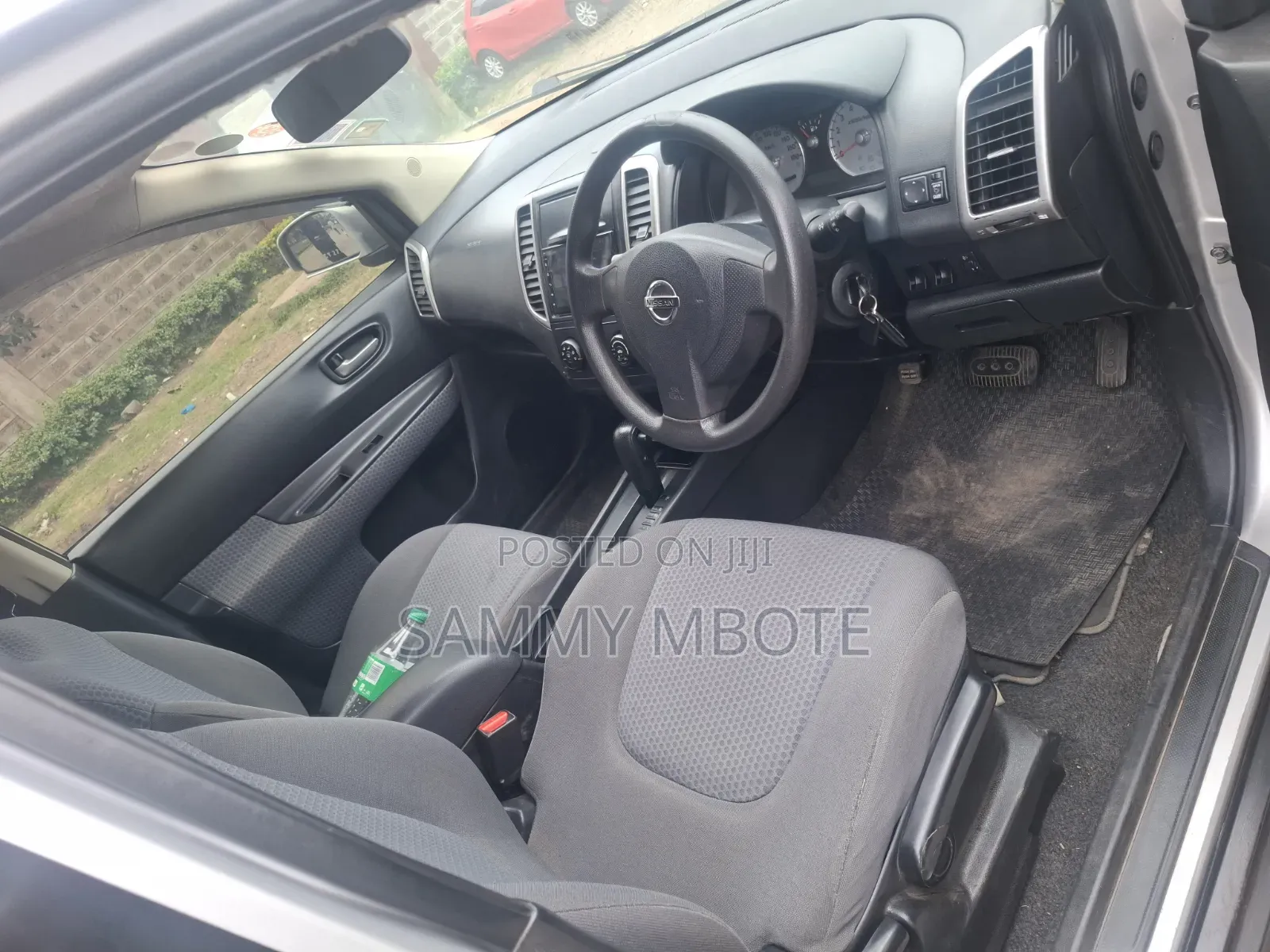 Nissan Wingroad 2012 Silver