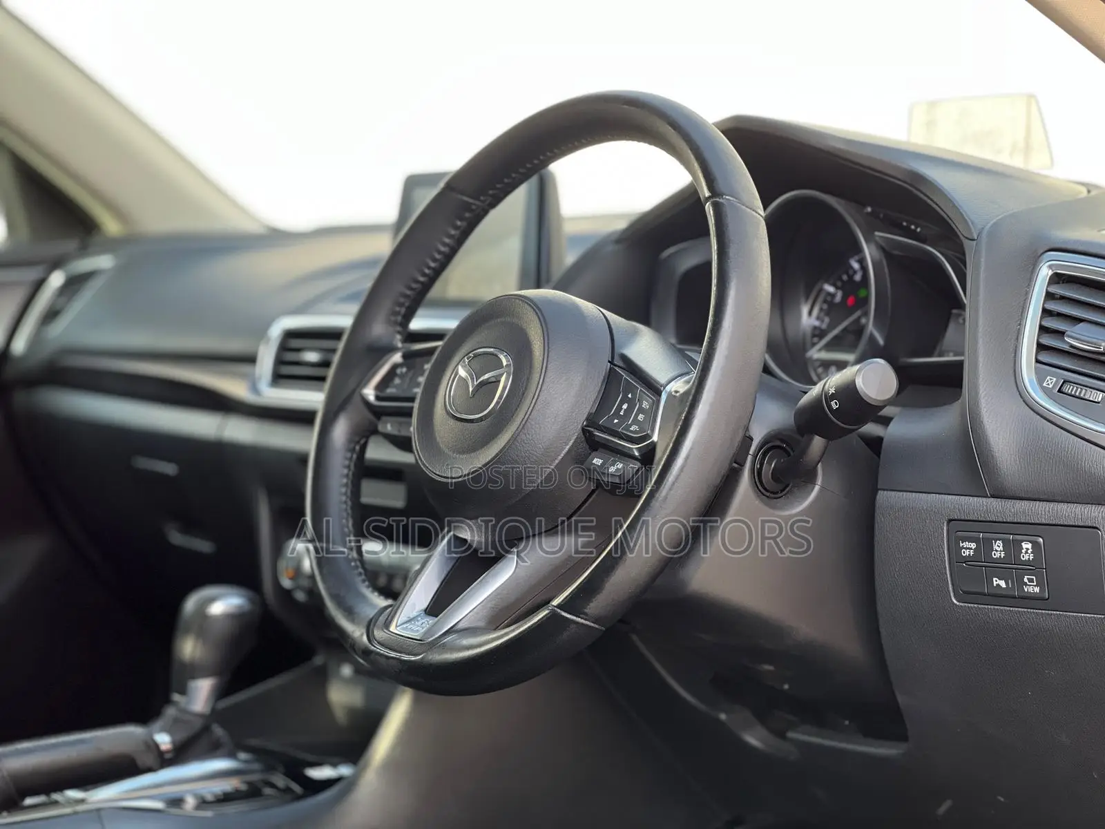 Mazda Axela 2018 Red
