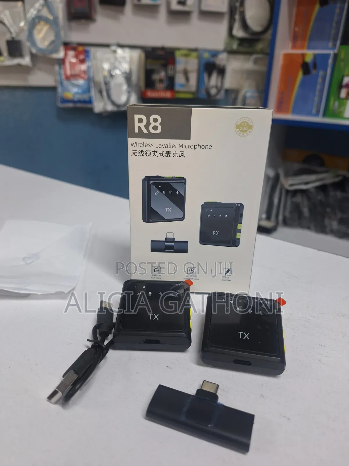 R8 Wireless Lavelier Microphone With Real Time Monitoring