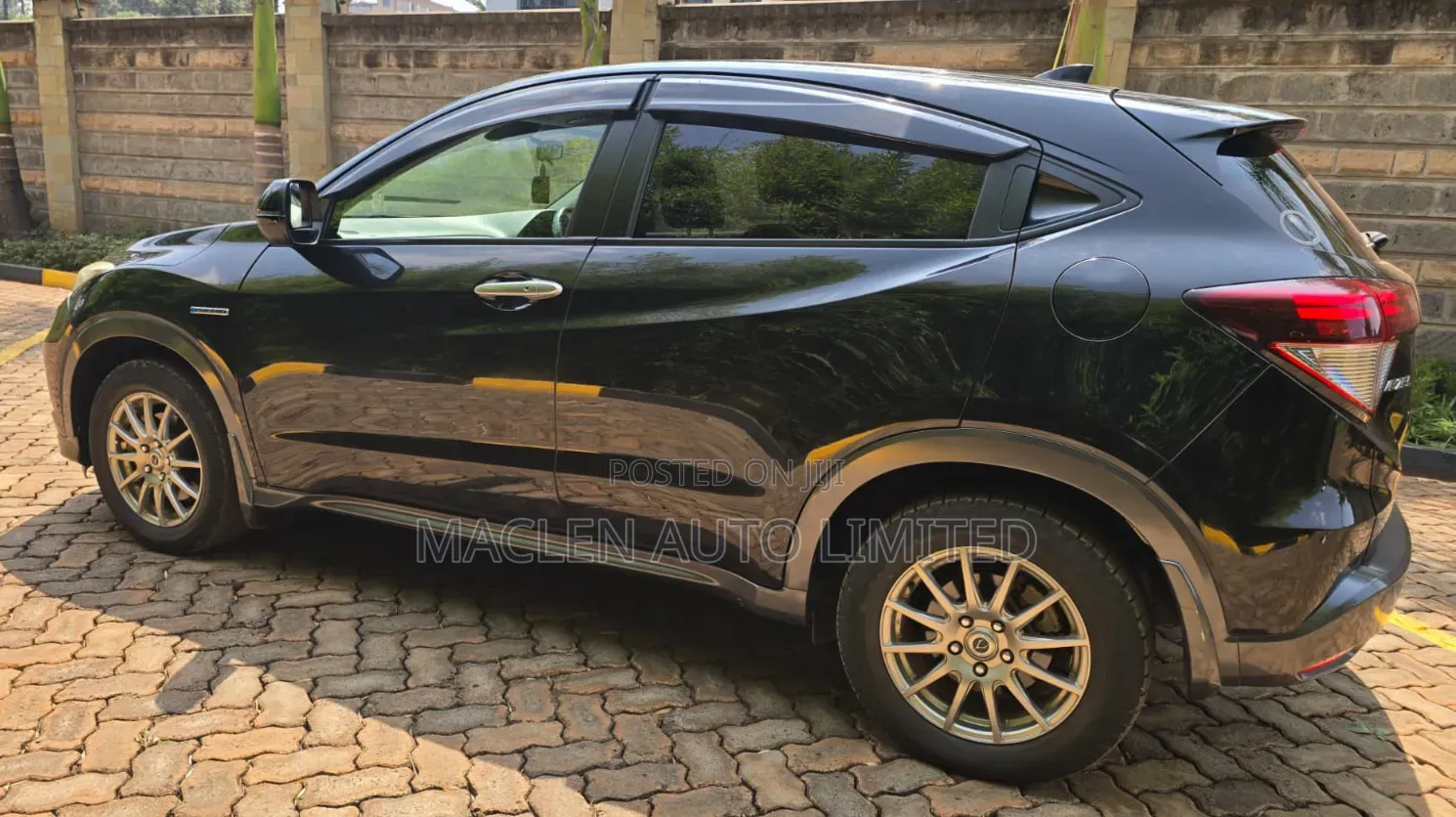 Honda Vezel 2018 Black