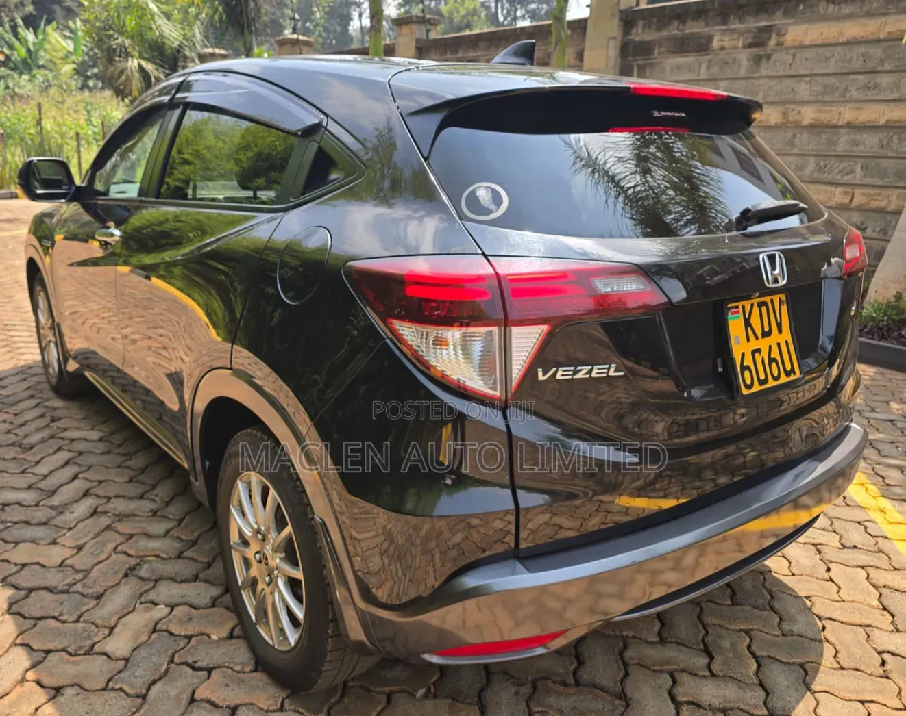 Honda Vezel 2018 Black