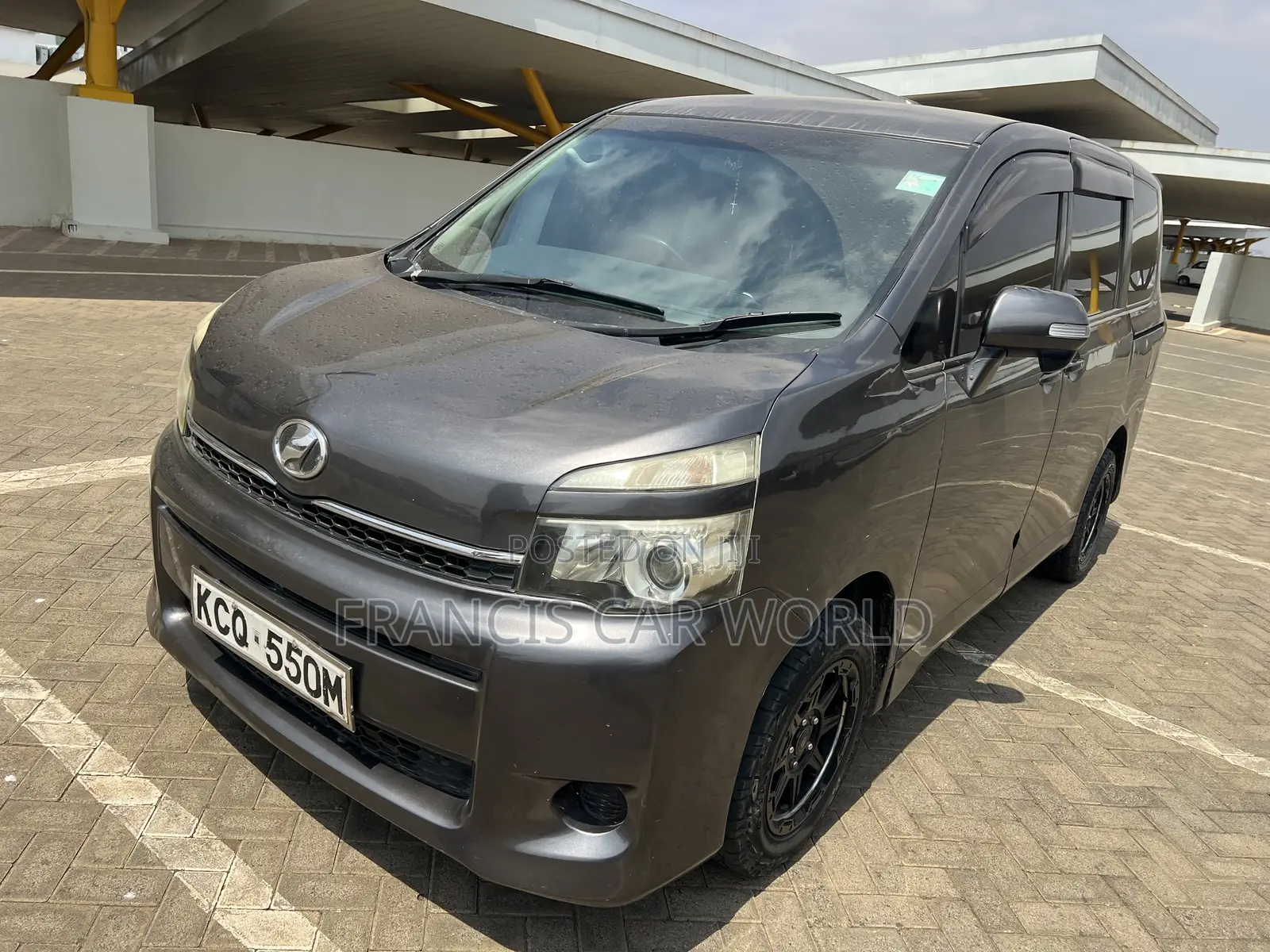 Toyota Voxy 2012 Gray