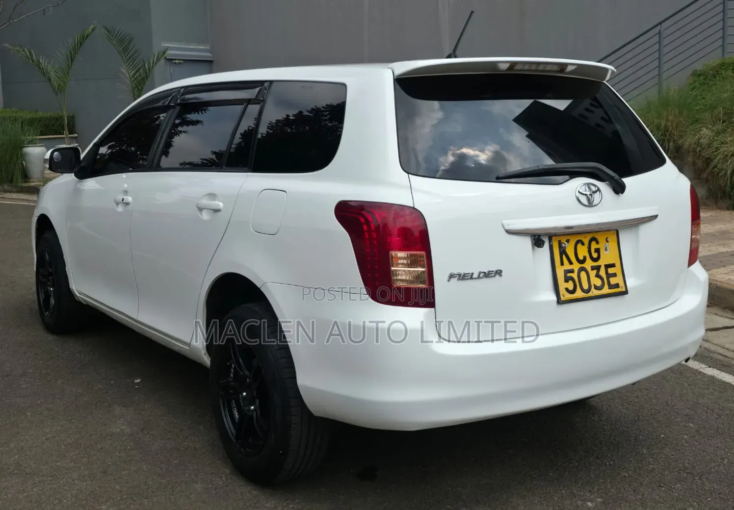 Toyota Corolla Fielder 2009 White