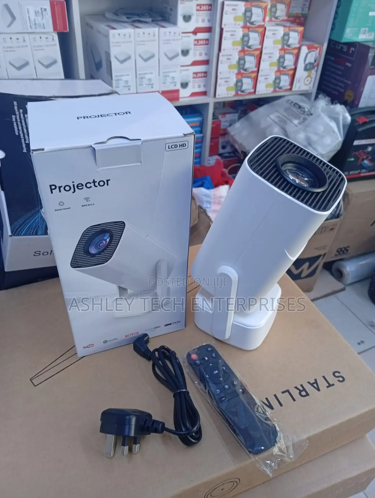 Deluxe F800 Android 13 Projector – Portable Supported Projector