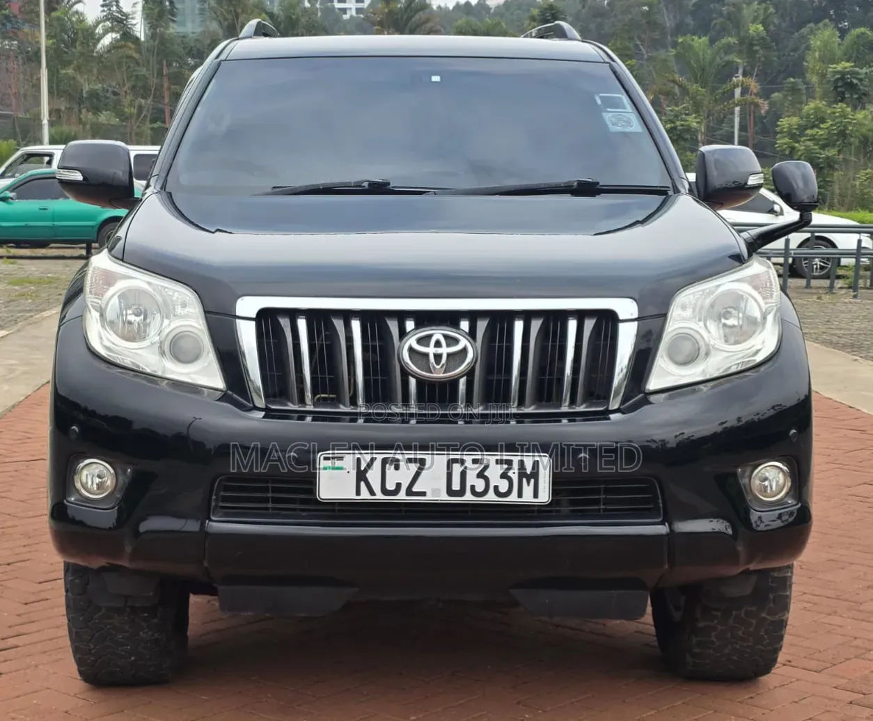 Toyota Land Cruiser Prado 2013 Black
