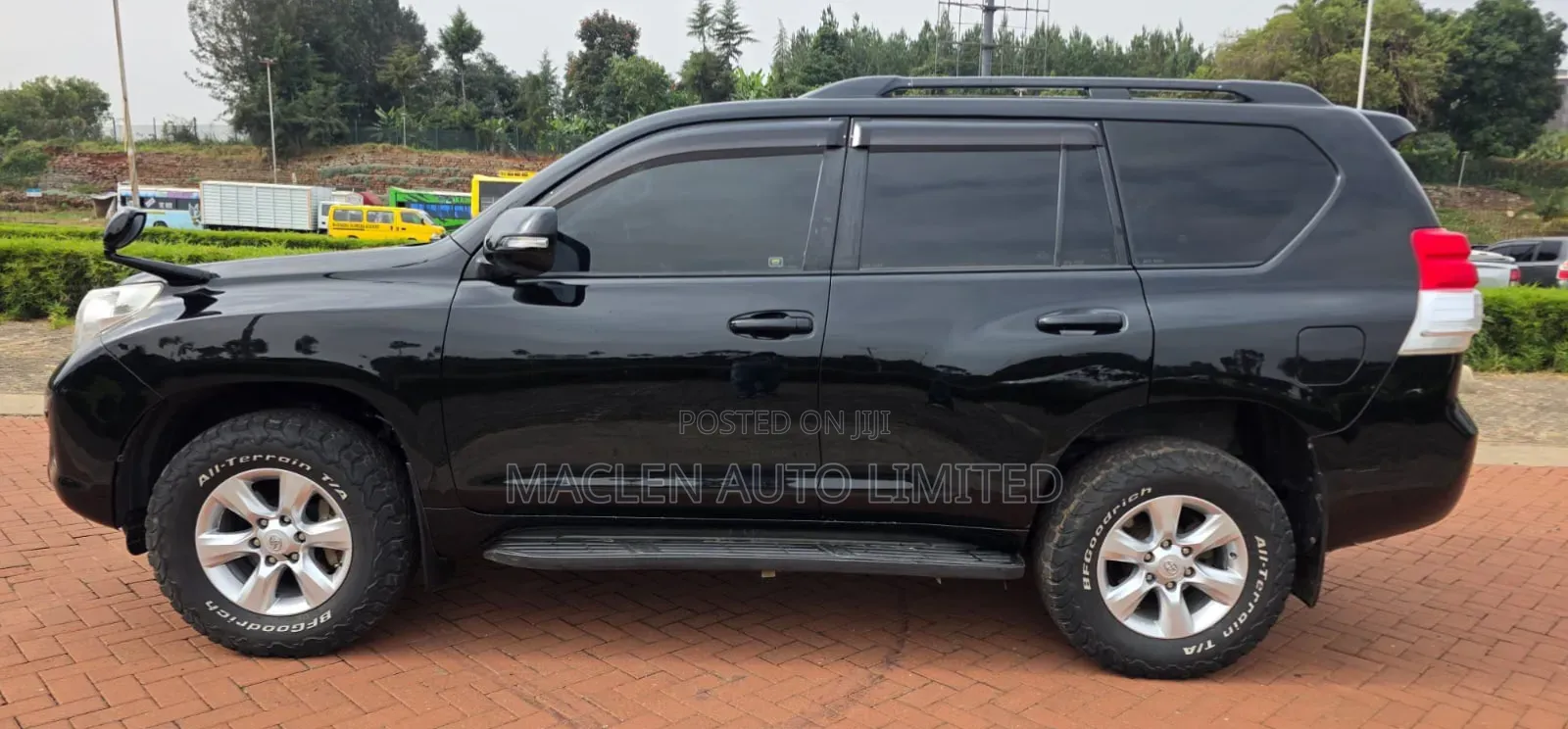 Toyota Land Cruiser Prado 2013 Black