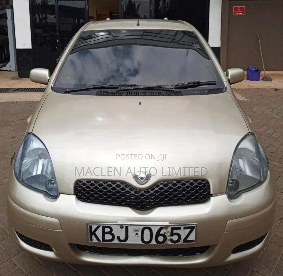 Toyota Vitz 2002 Gold
