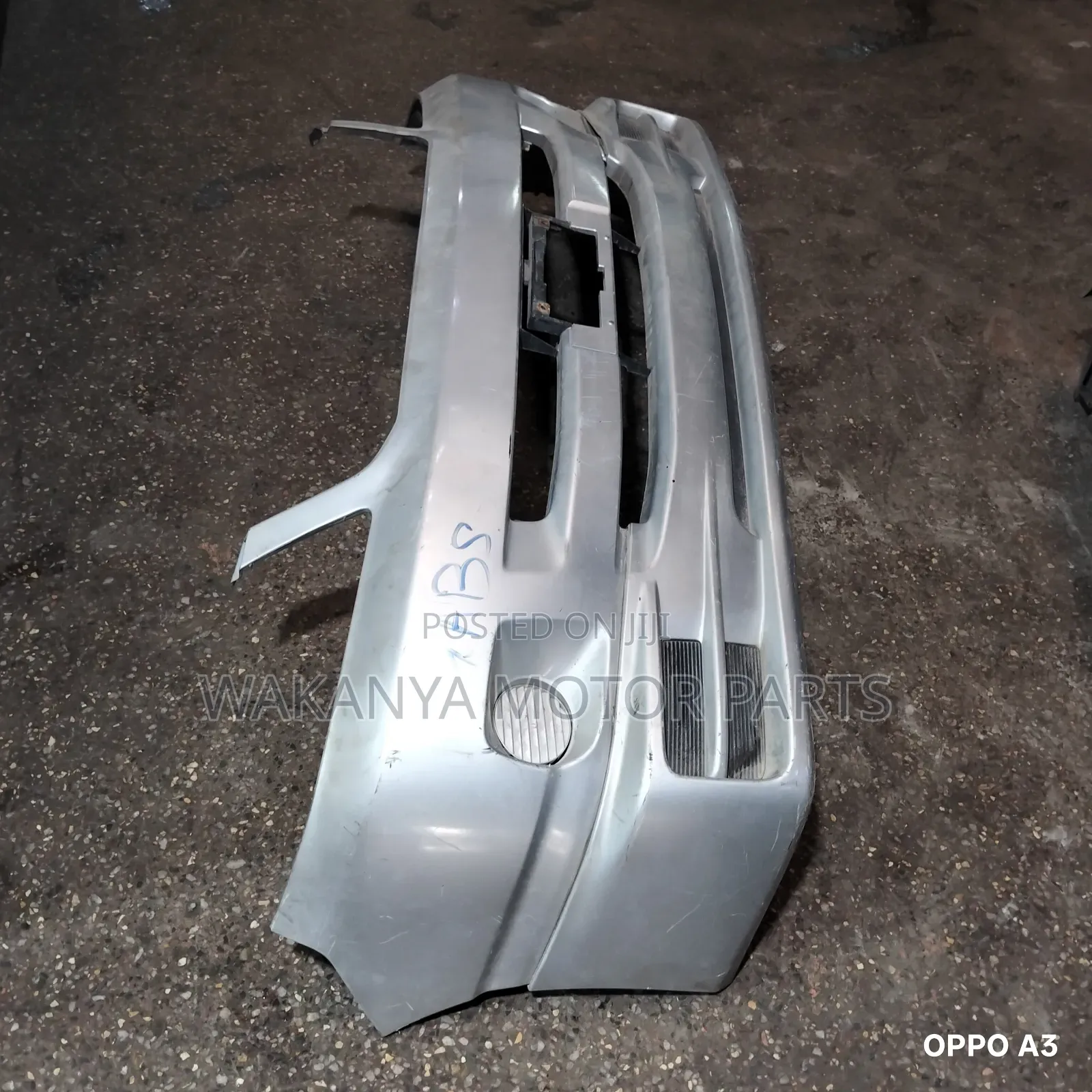 Toyota Noah Model 2002/2003 Front Bumper, Ex Japan