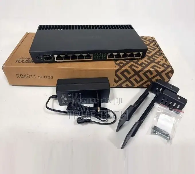 D-Link DGS-F3004P-2S 8-Port Gigabit Managed Industrial PoE Switch