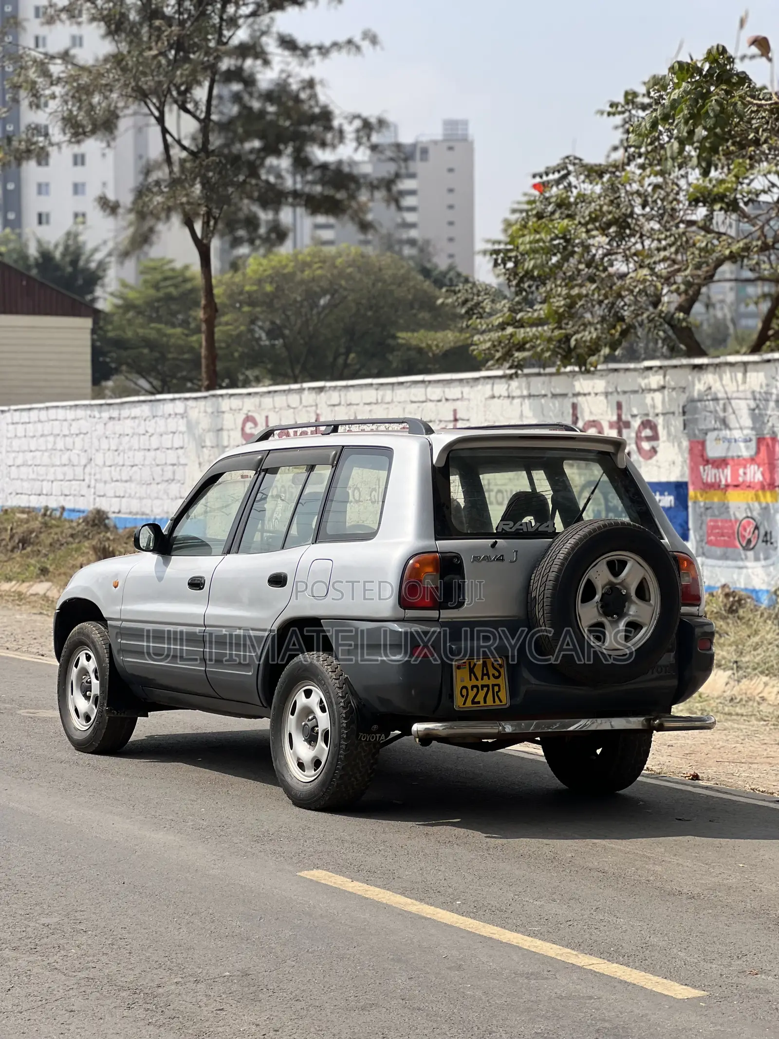 Toyota RAV4 Automatic 2000 Silver