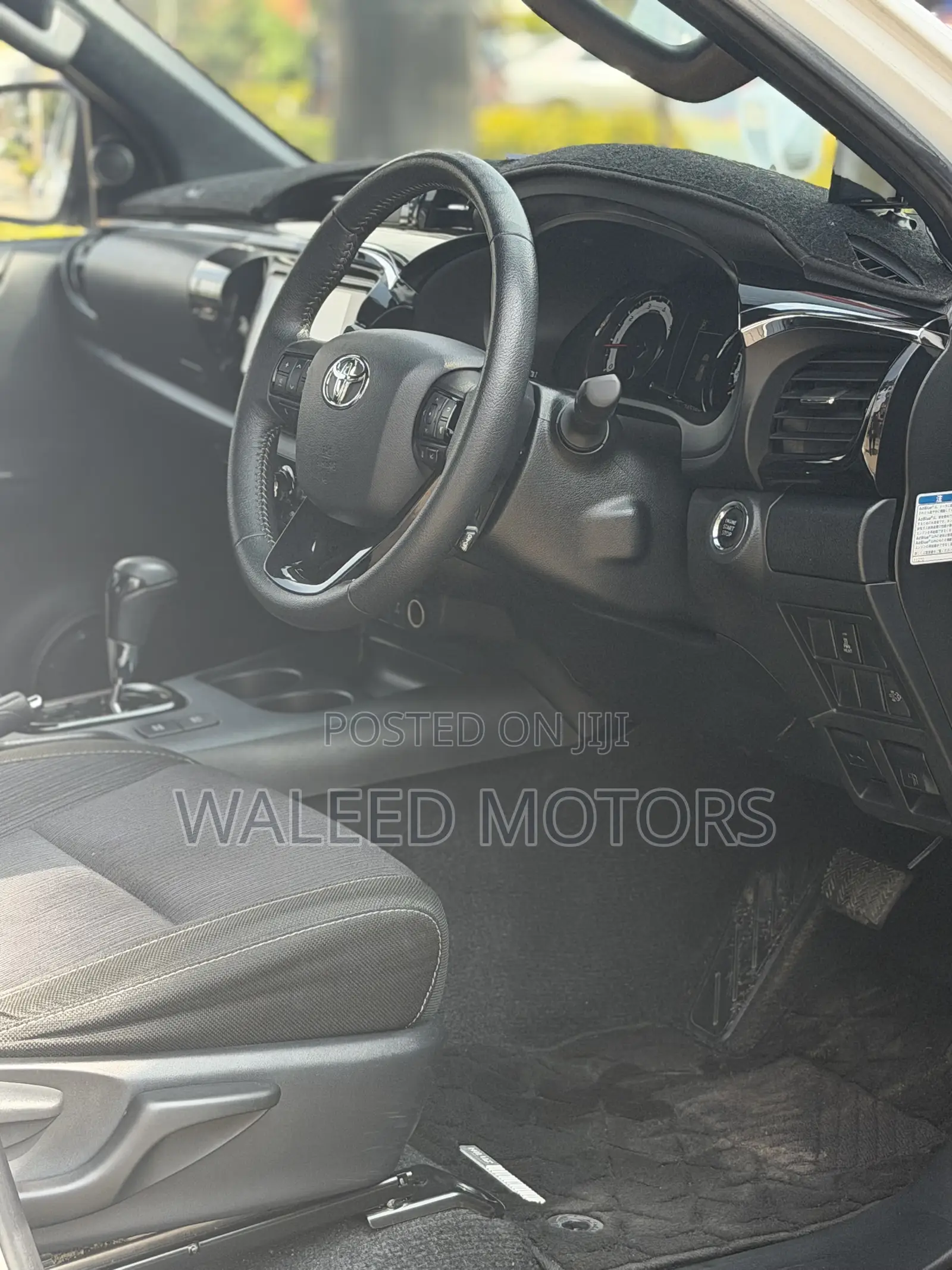 Toyota Hilux 2019 Pearl
