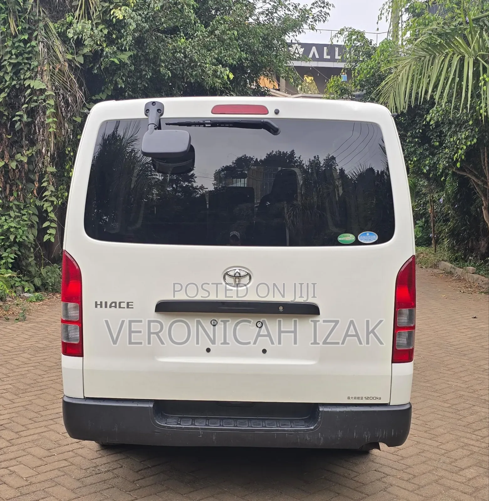 Toyota HiAce 2020 White