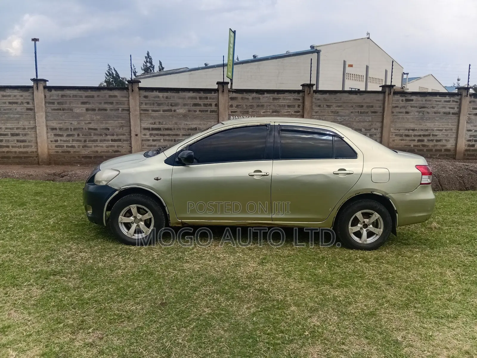 Toyota Belta 2006 Green