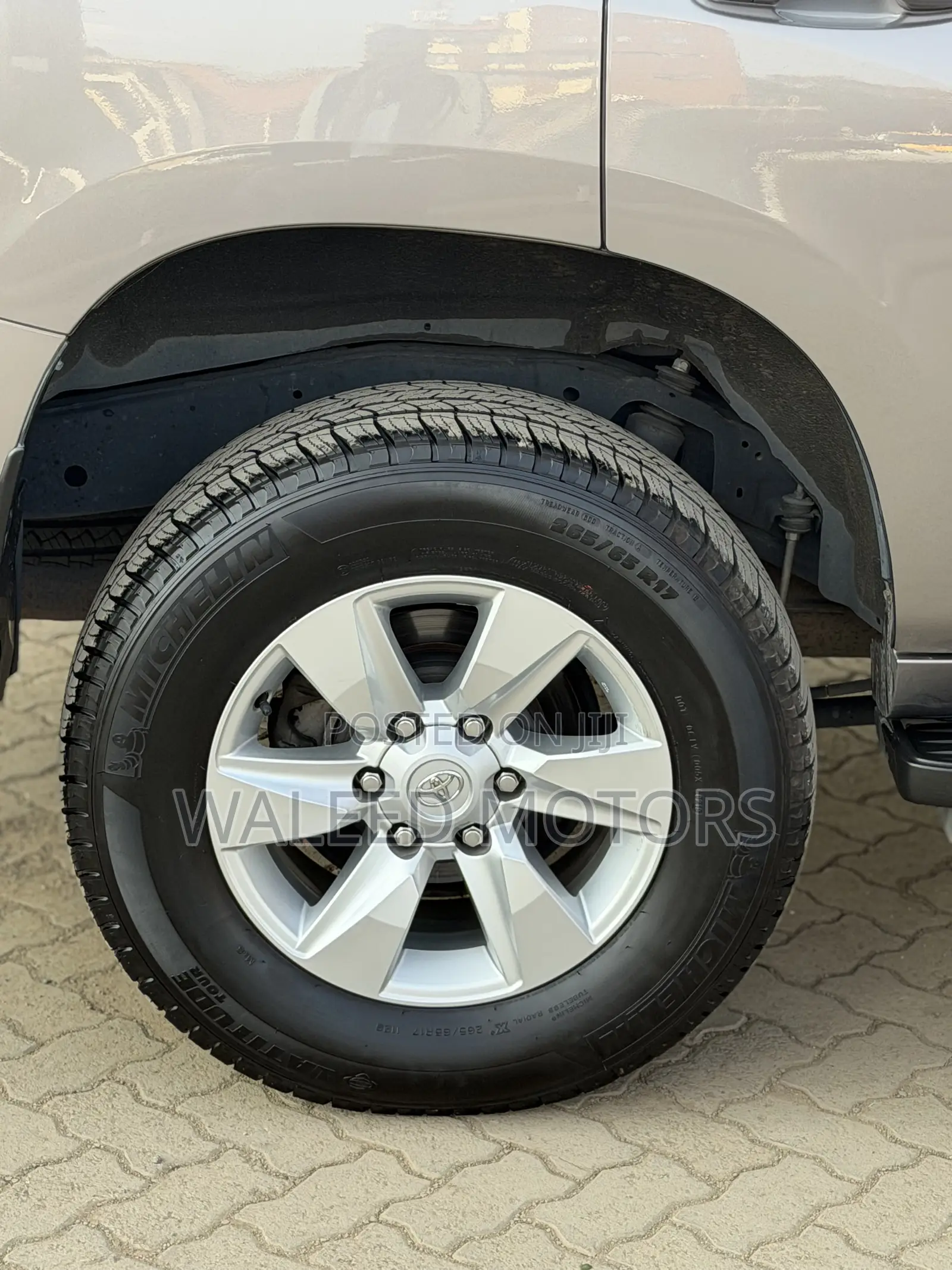 Toyota Land Cruiser Prado 2.7 2019 Gold