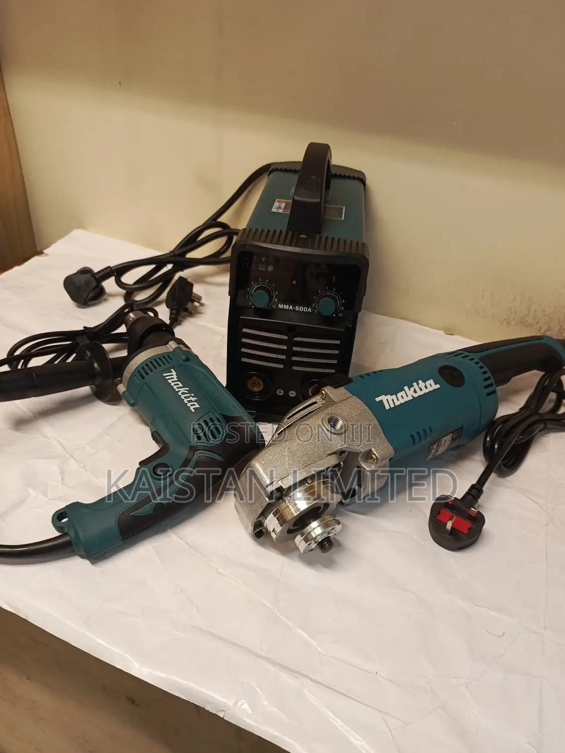 Makita Inverter Welding Machine + Makita 9-Inch Angle Grinder Combo