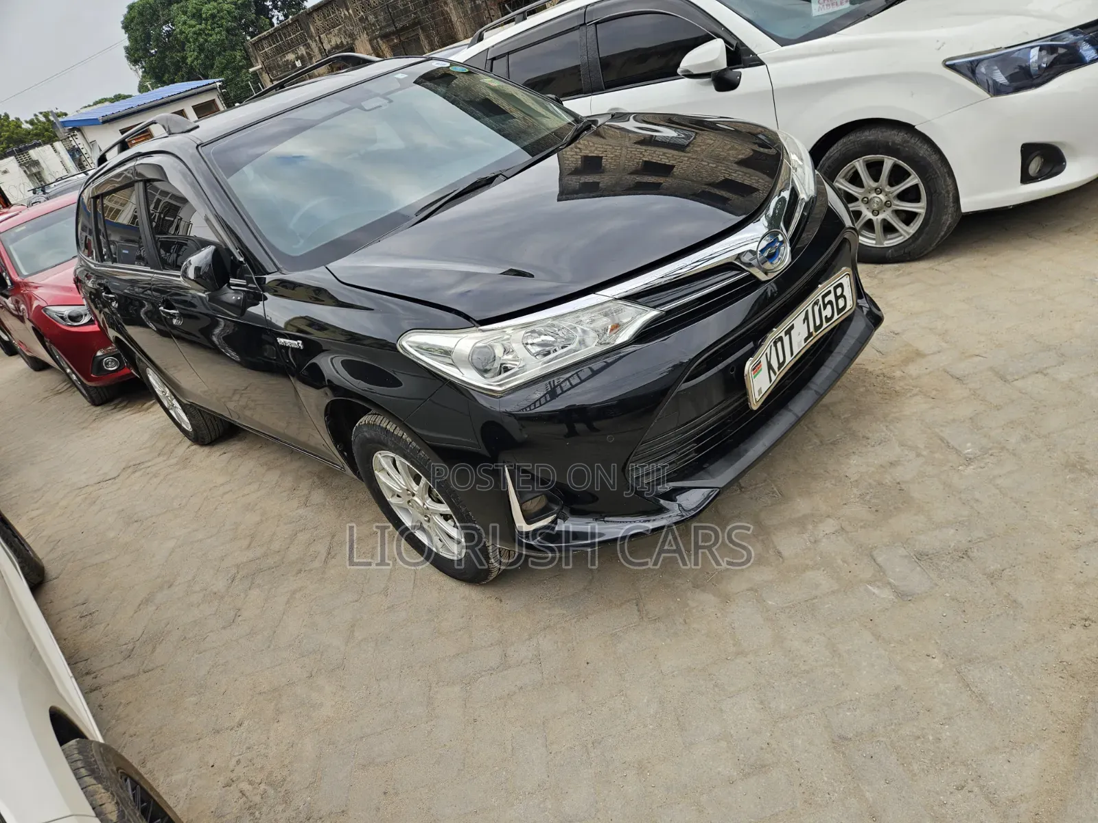 Toyota Corolla Fielder 2018 Black