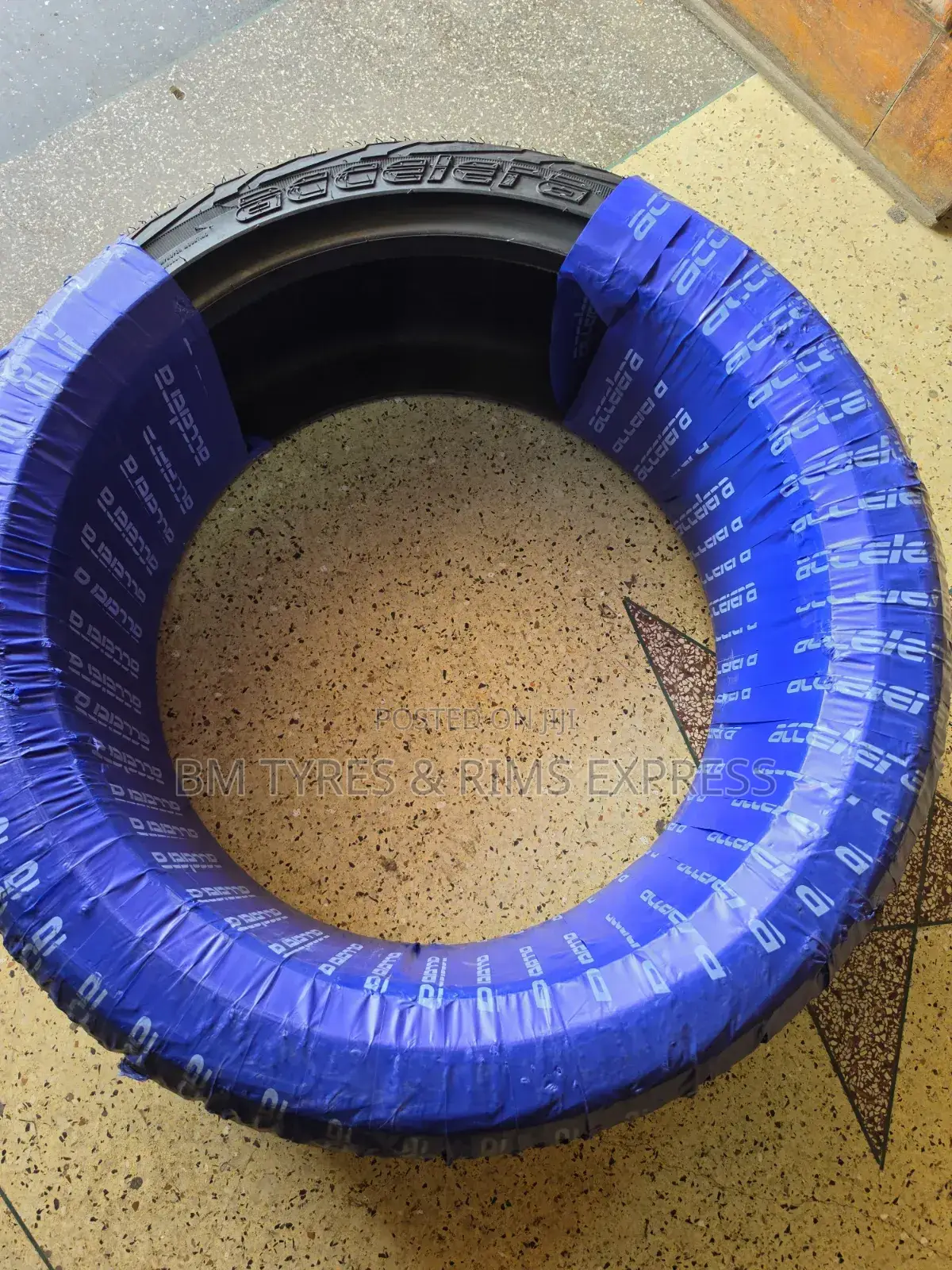 285 /40 R22 Accelera Tyres (All Terrain) Indonesia.