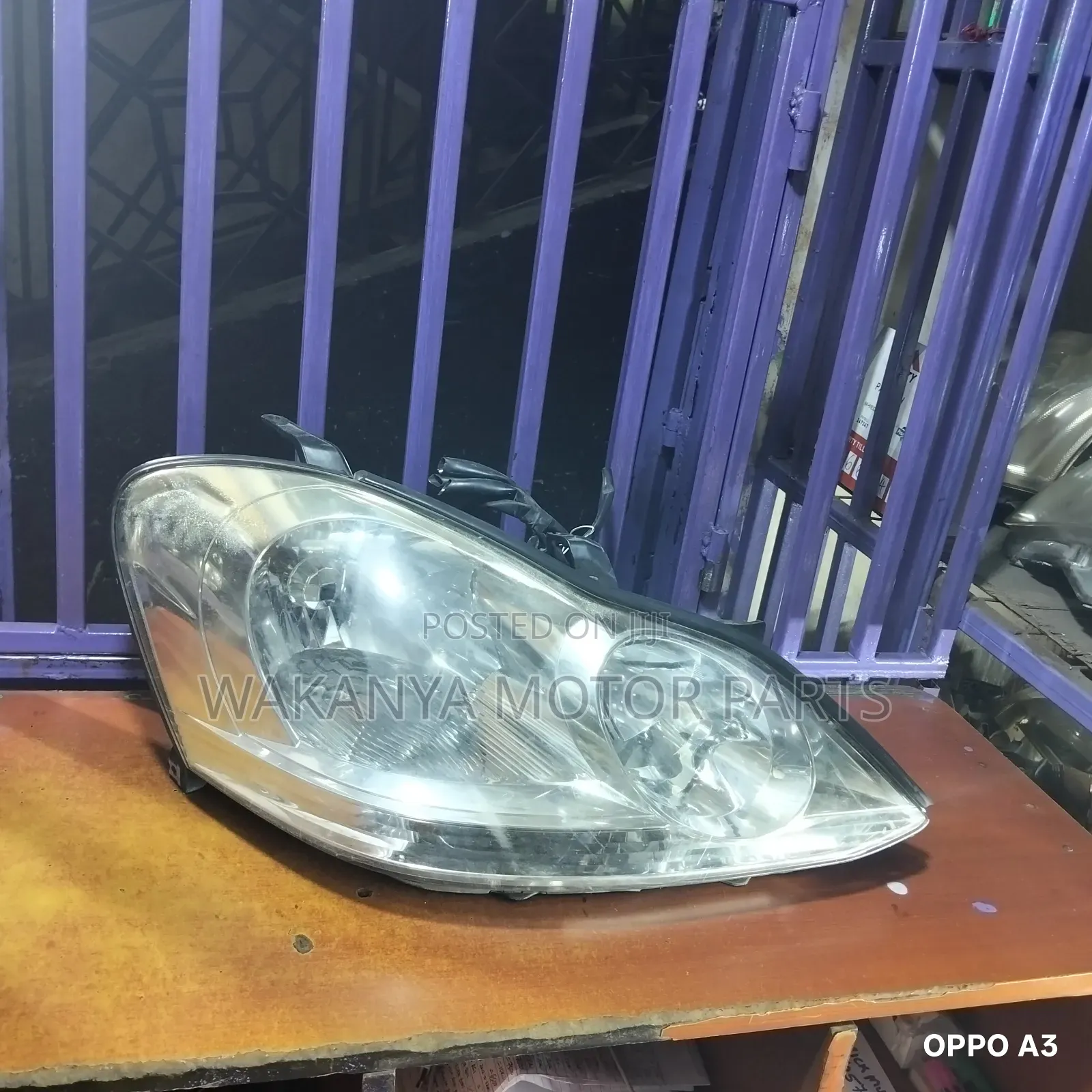 Toyota Ipsum Model 2006/2008 Non Xenon Headlamp, Ex Japan Parts.