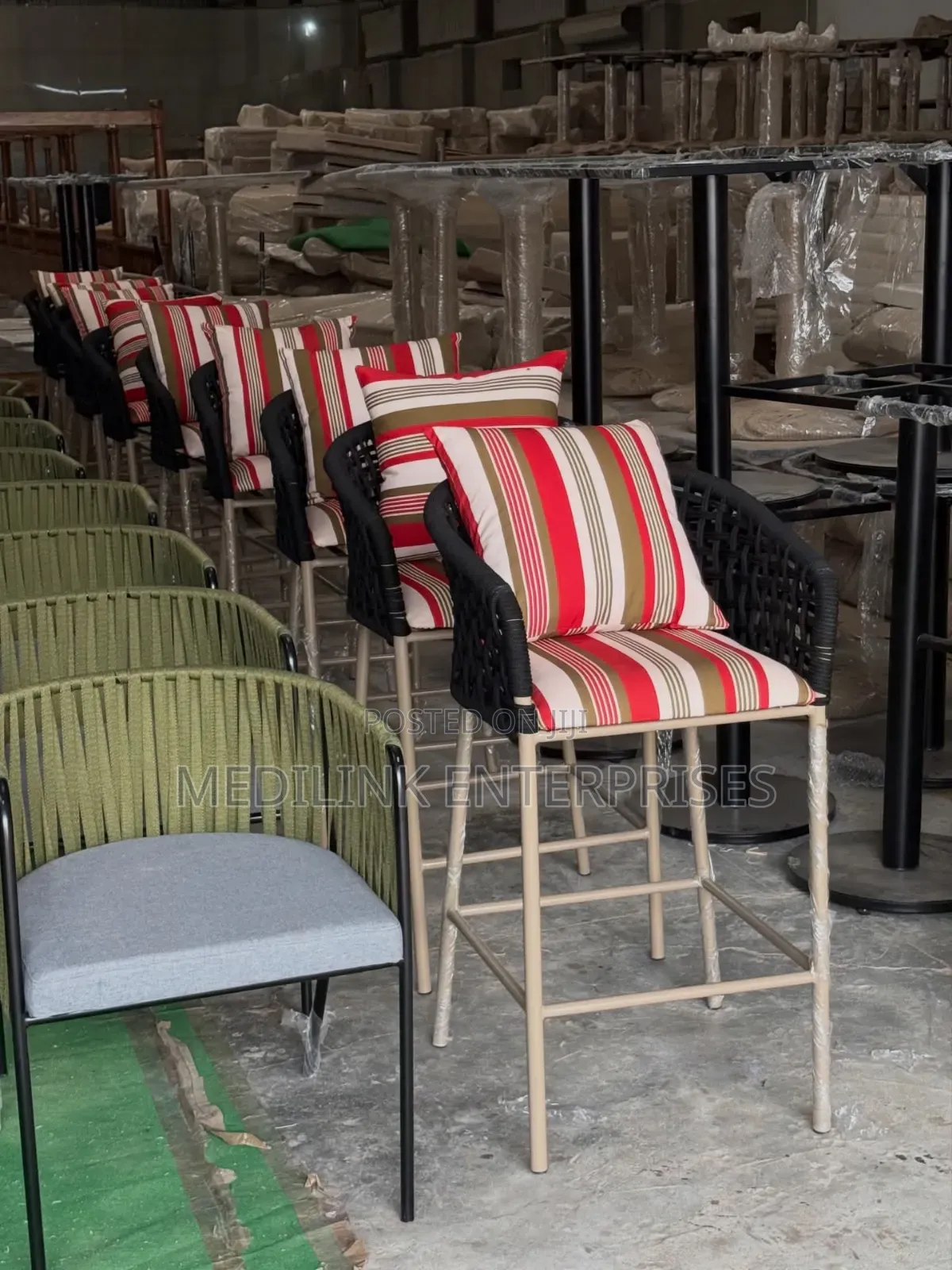Powdered Coated Comforts Club Counter Chairs