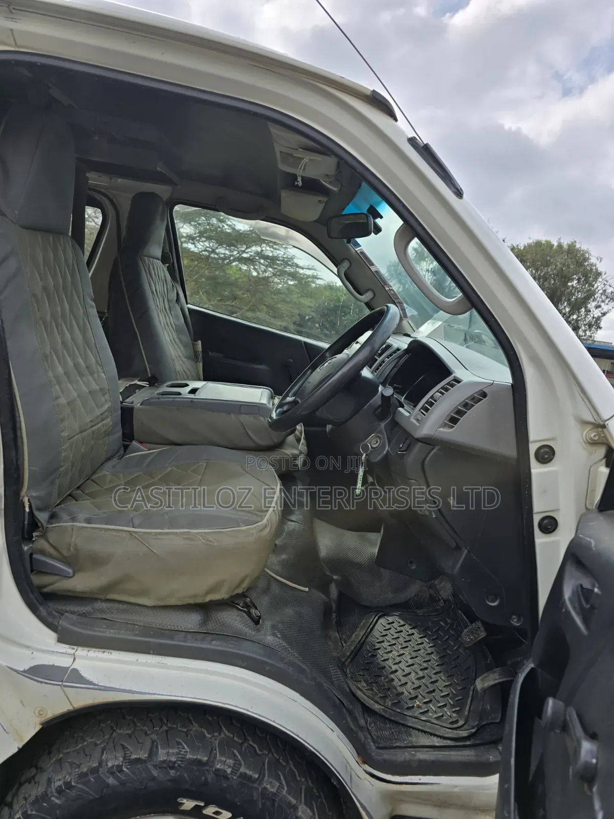 Toyota HiAce 2008 White