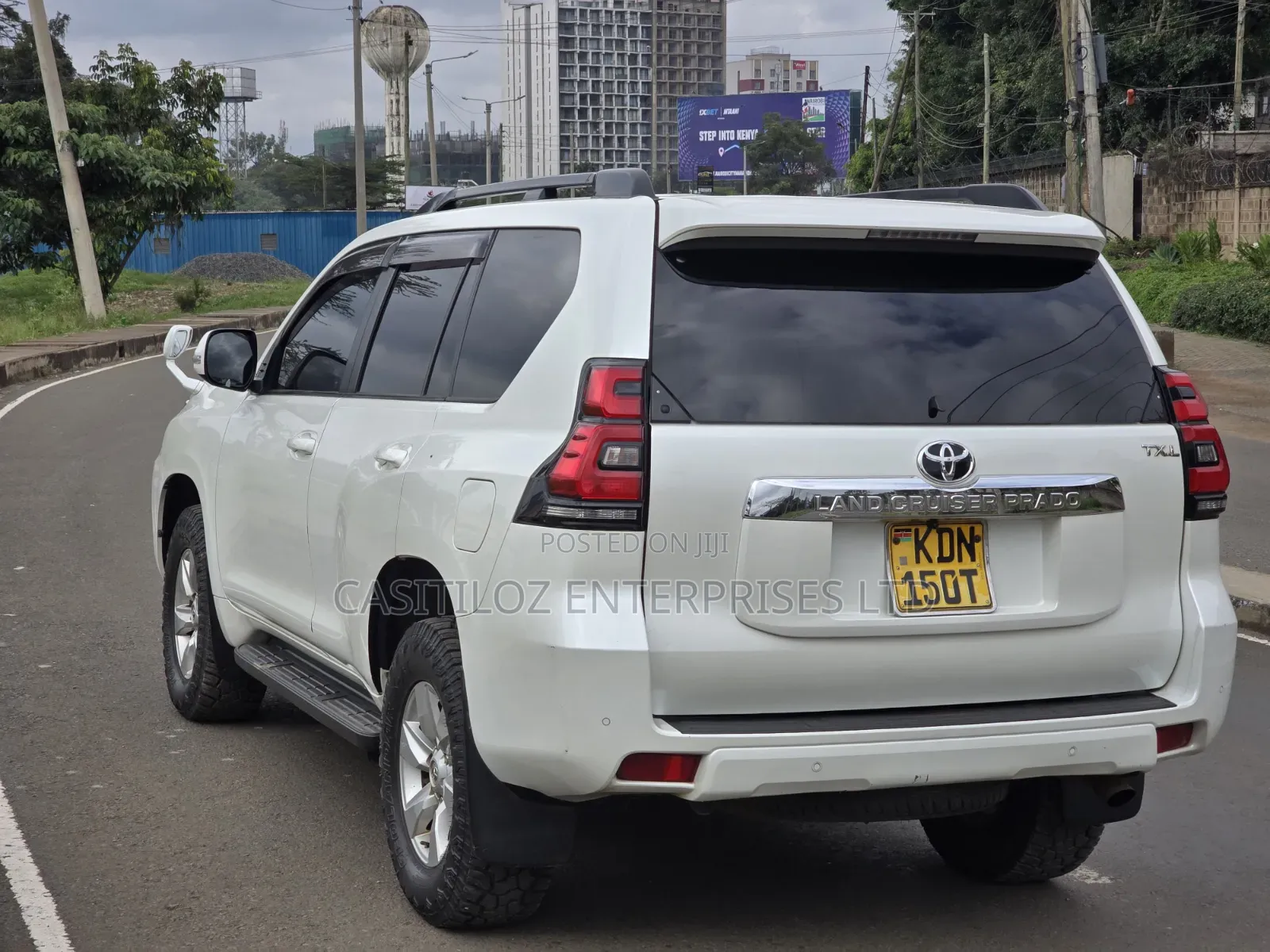 Toyota Land Cruiser Prado 2018 White