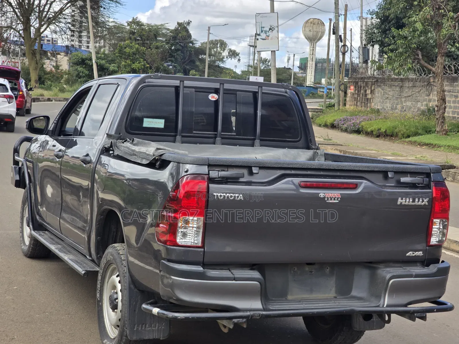 Toyota Hilux 2021 Black