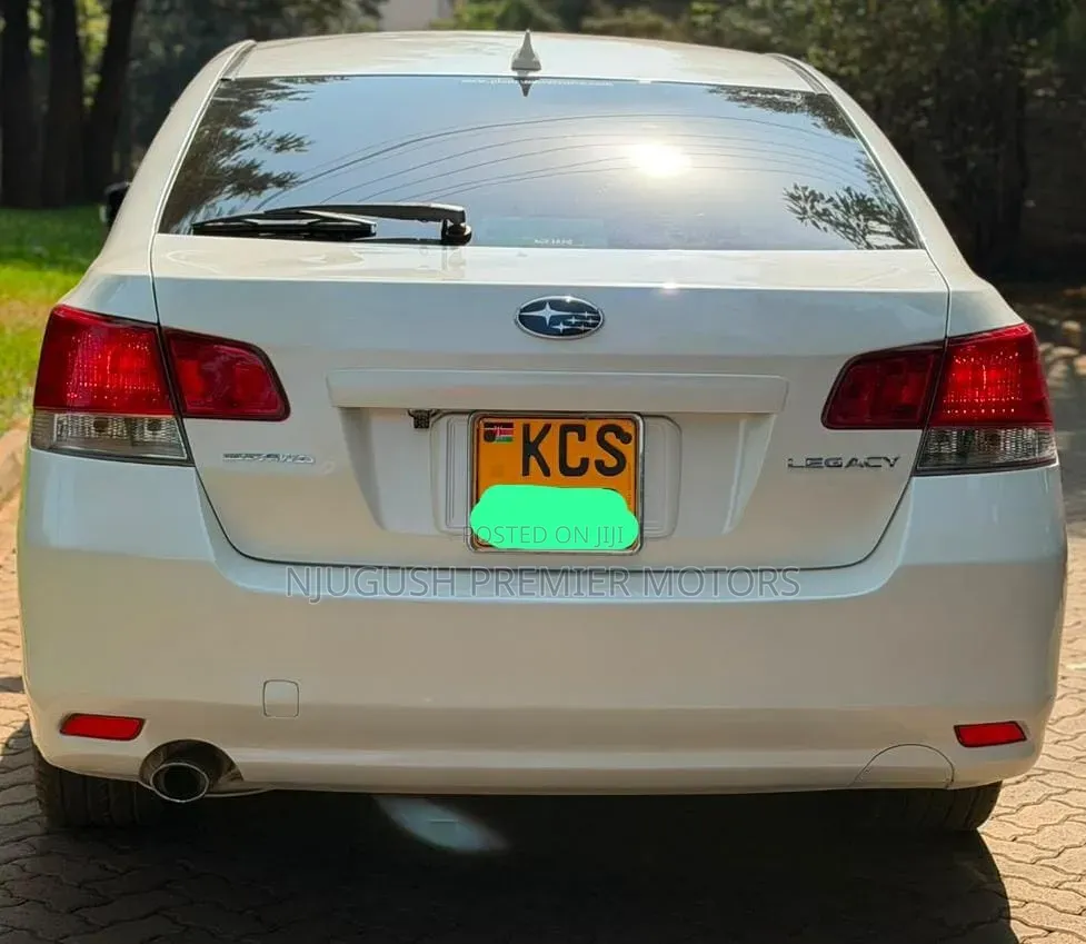 Subaru Legacy 2011 White