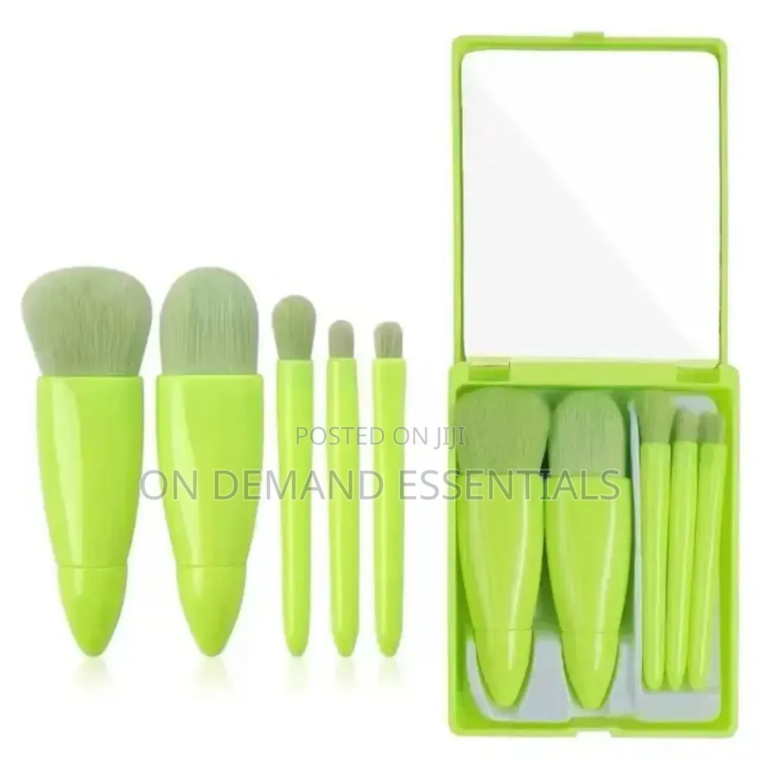 5pc Mini Travel Makeup Set