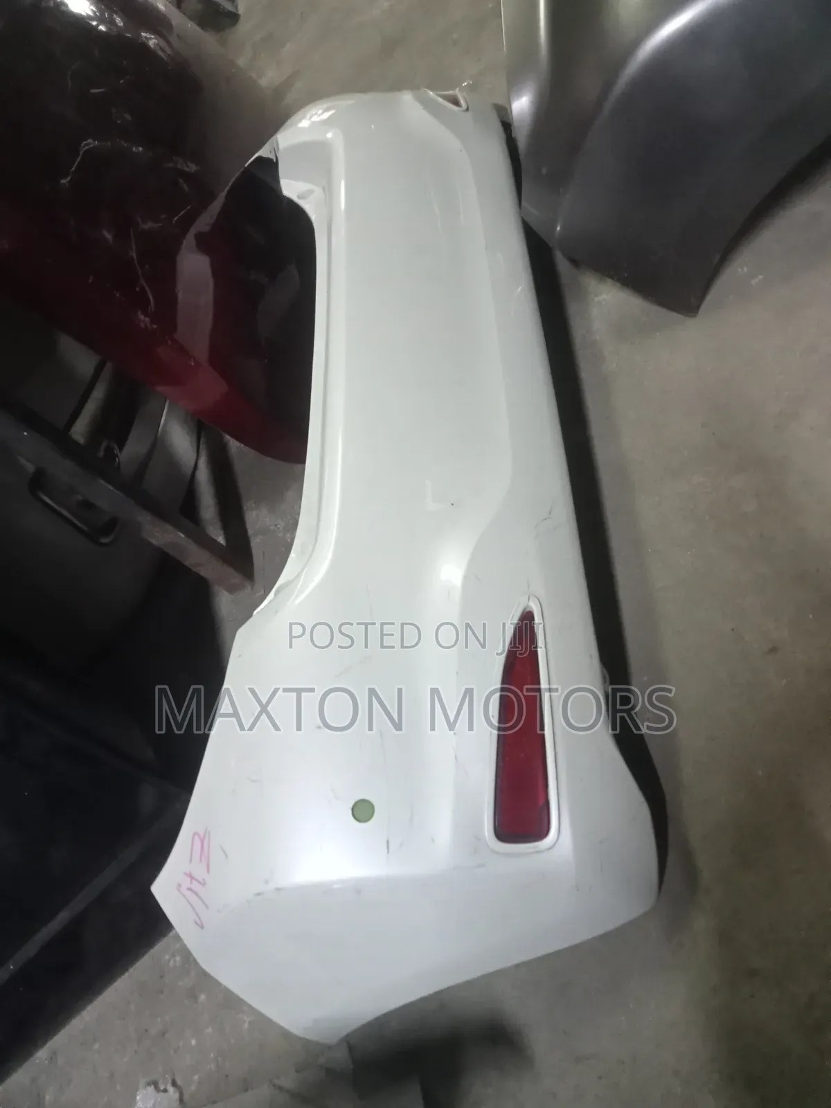 Vitz Jewella Rear Bumper Rs With Reflectors