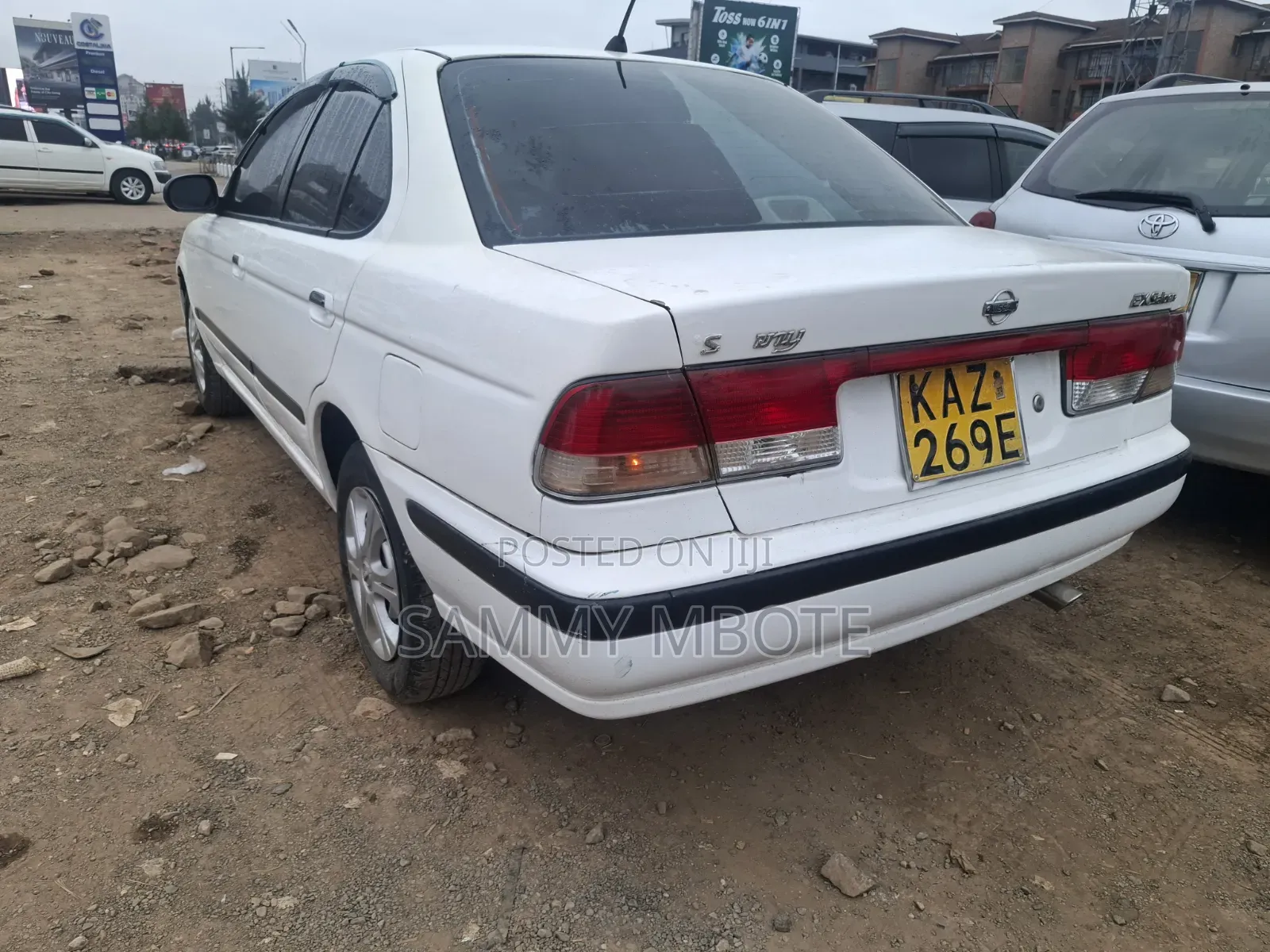 Nissan FB15 1999 White