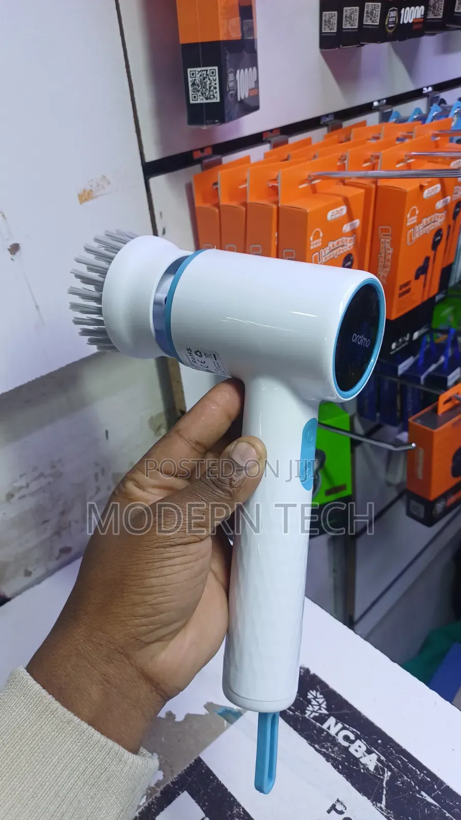Oraimo Ultra Cleaner Scrubber Cordless Electric Brush – 5 Brush Heads